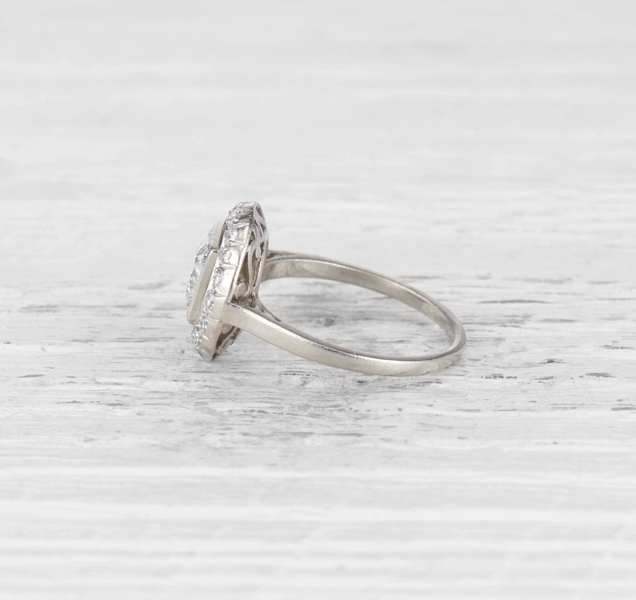 .74 CARAT LATE ART DECO DIAMOND ENGAGEMENT RING - Image 3