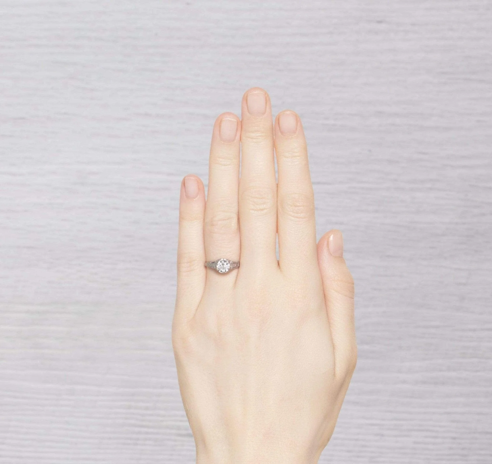 .86 CARAT EDWARDIAN ENGAGEMENT RING - Image 5