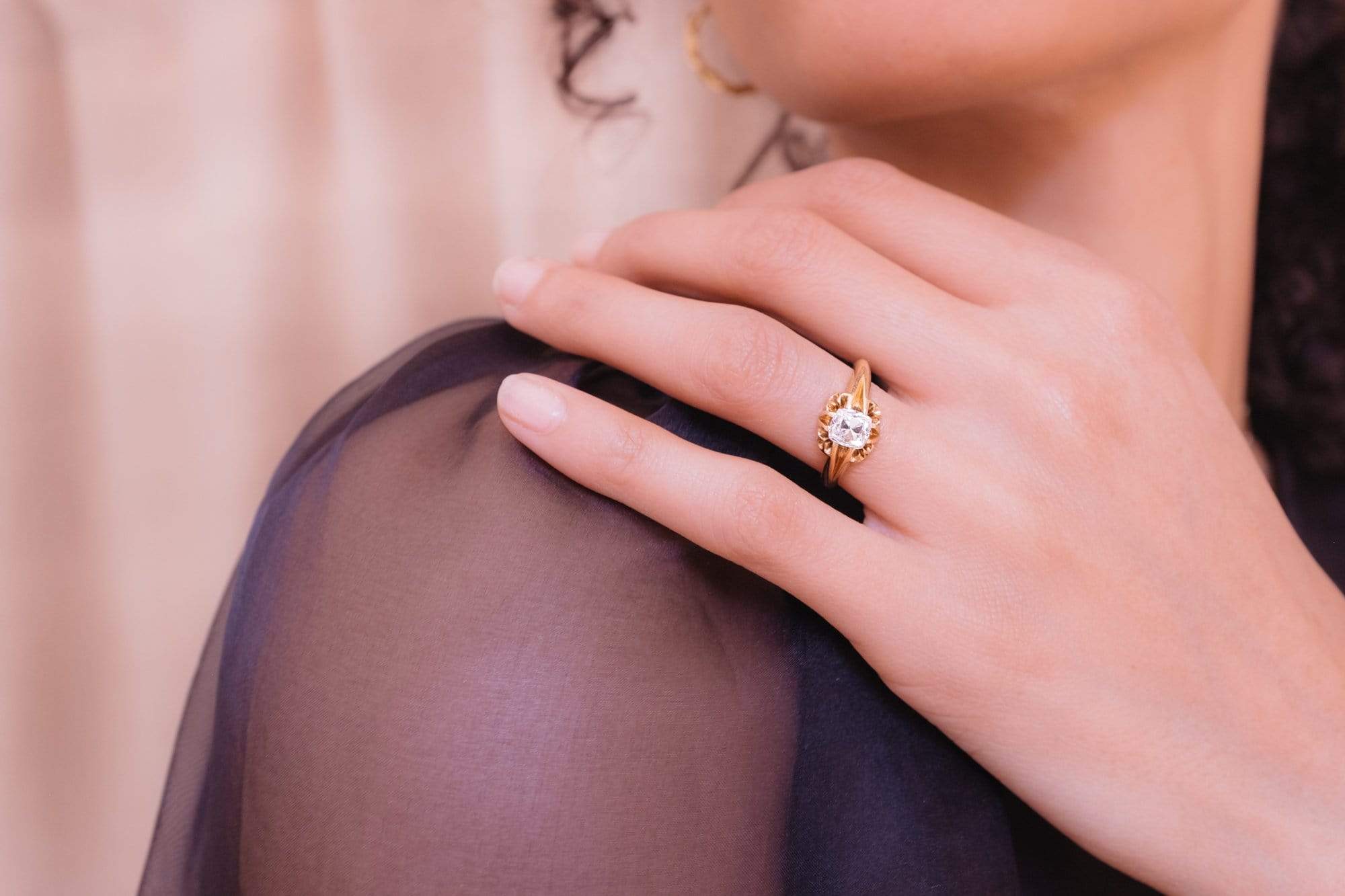 Victorian 1.01 Carat Peruzzi Cushion Cut Diamond Ring - Image 5