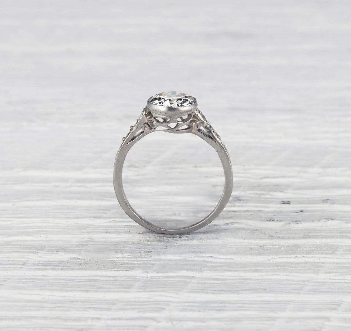 1.03 Carat Early Art Deco Diamond Engagement Ring - Image 4