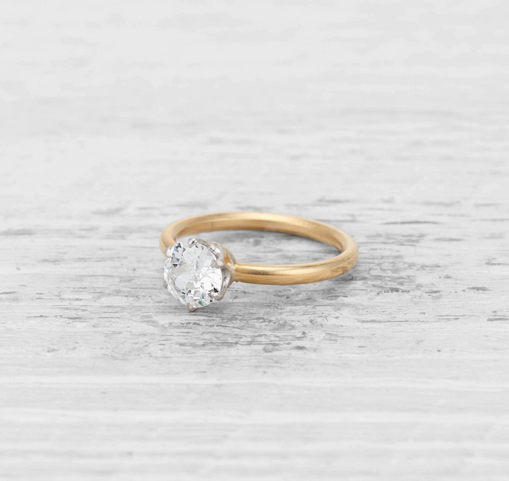 1.05 CARAT TIFFANY & CO ANTIQUE DIAMOND SOLITAIRE ENGAGEMENT RING