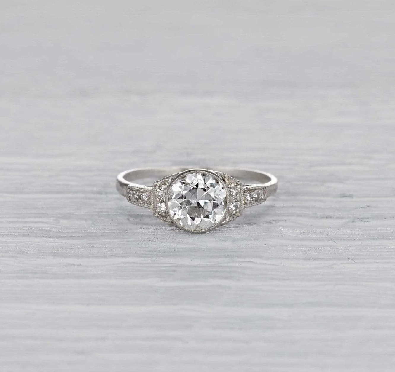 1.09 Carat Art Deco Engagement Ring - Image 2