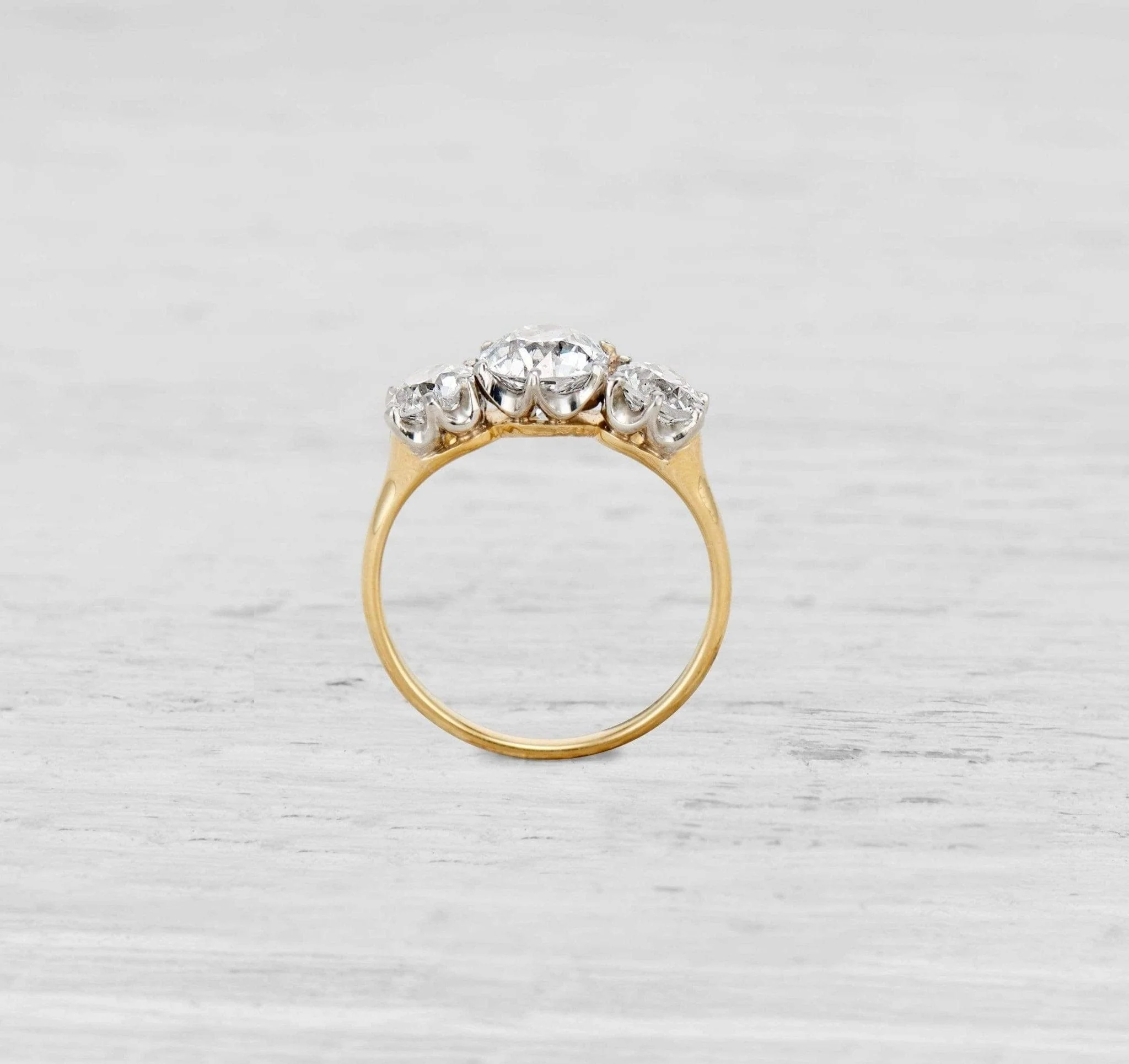 1.11 CARAT DIAMOND VICTORIAN THREE STONE ENGAGEMENT RING - Image 4