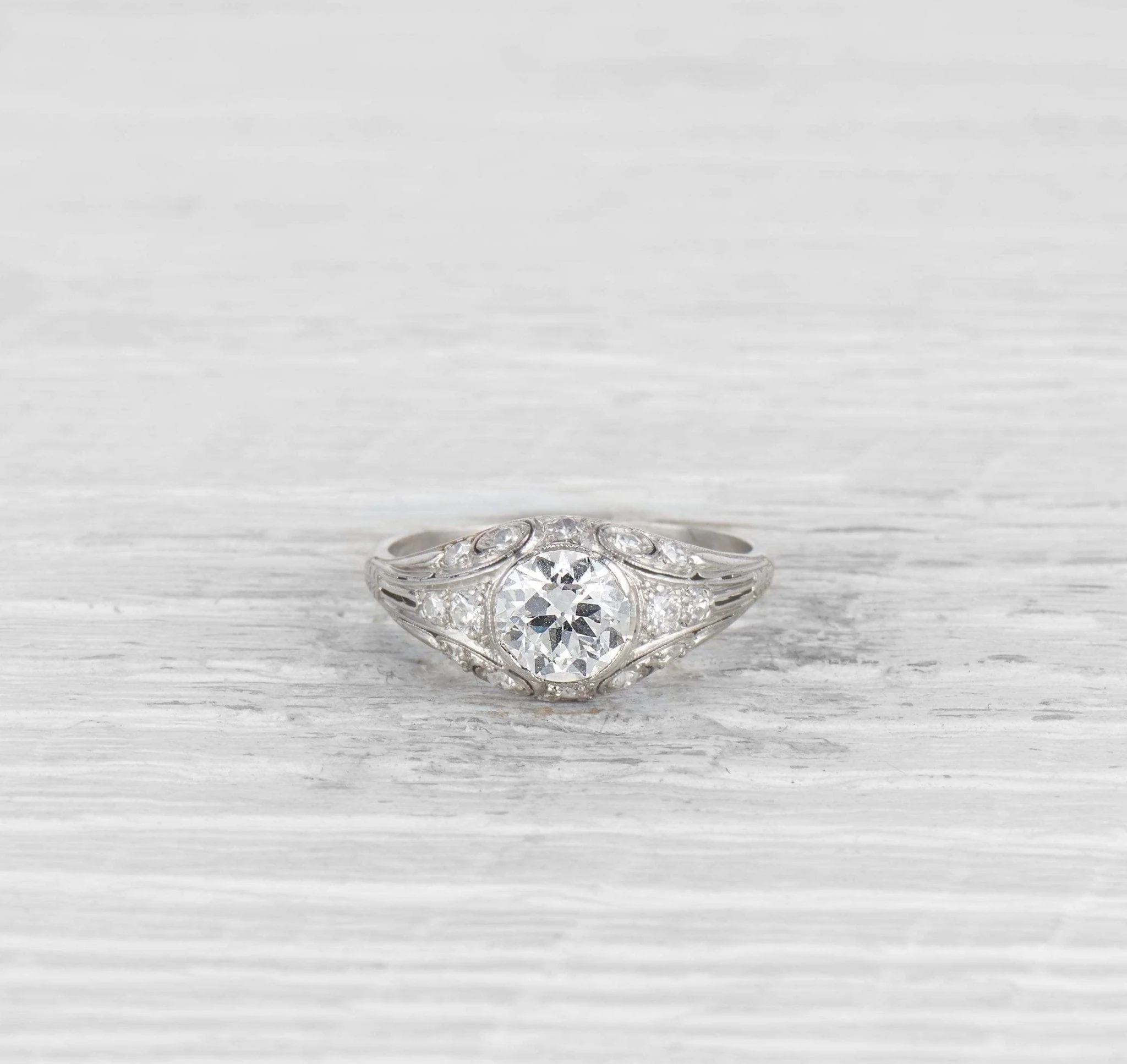 1.12 CARAT EDWARDIAN DIAMOND ENGAGEMENT RING - Image 2