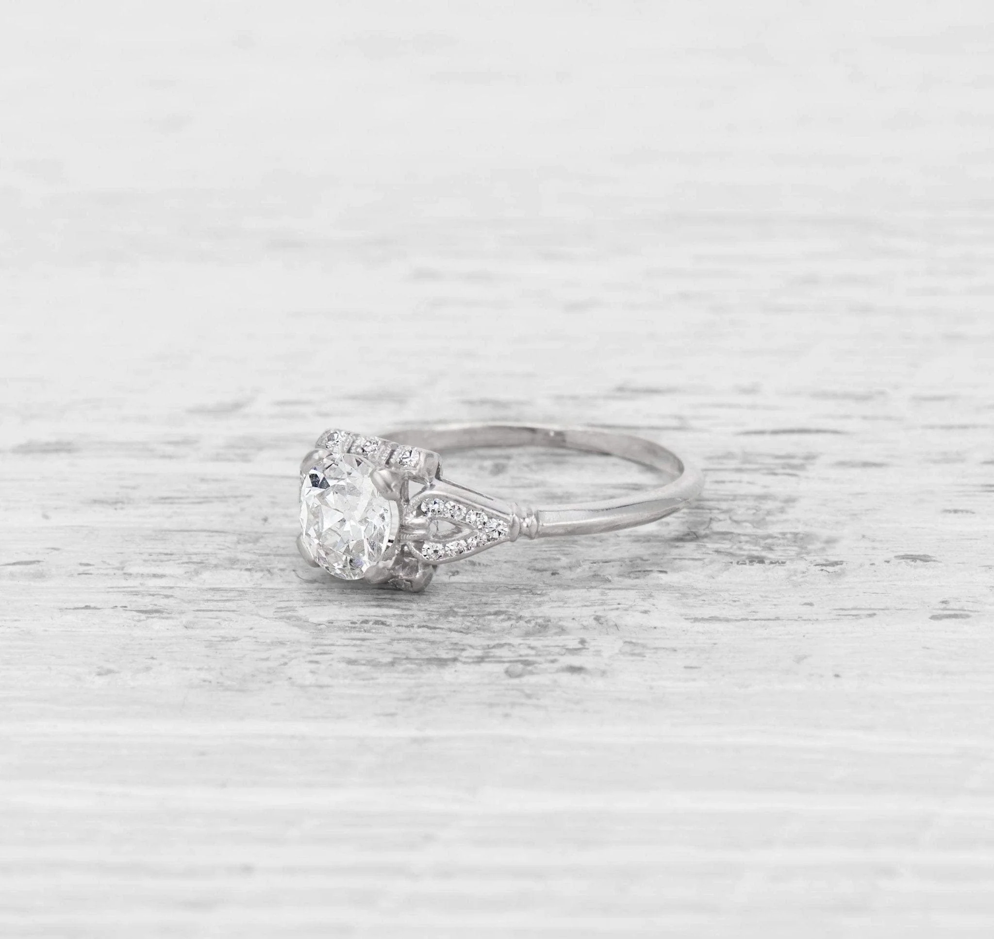 1.15 CARAT ART DECO DIAMOND ENGAGEMENT RING