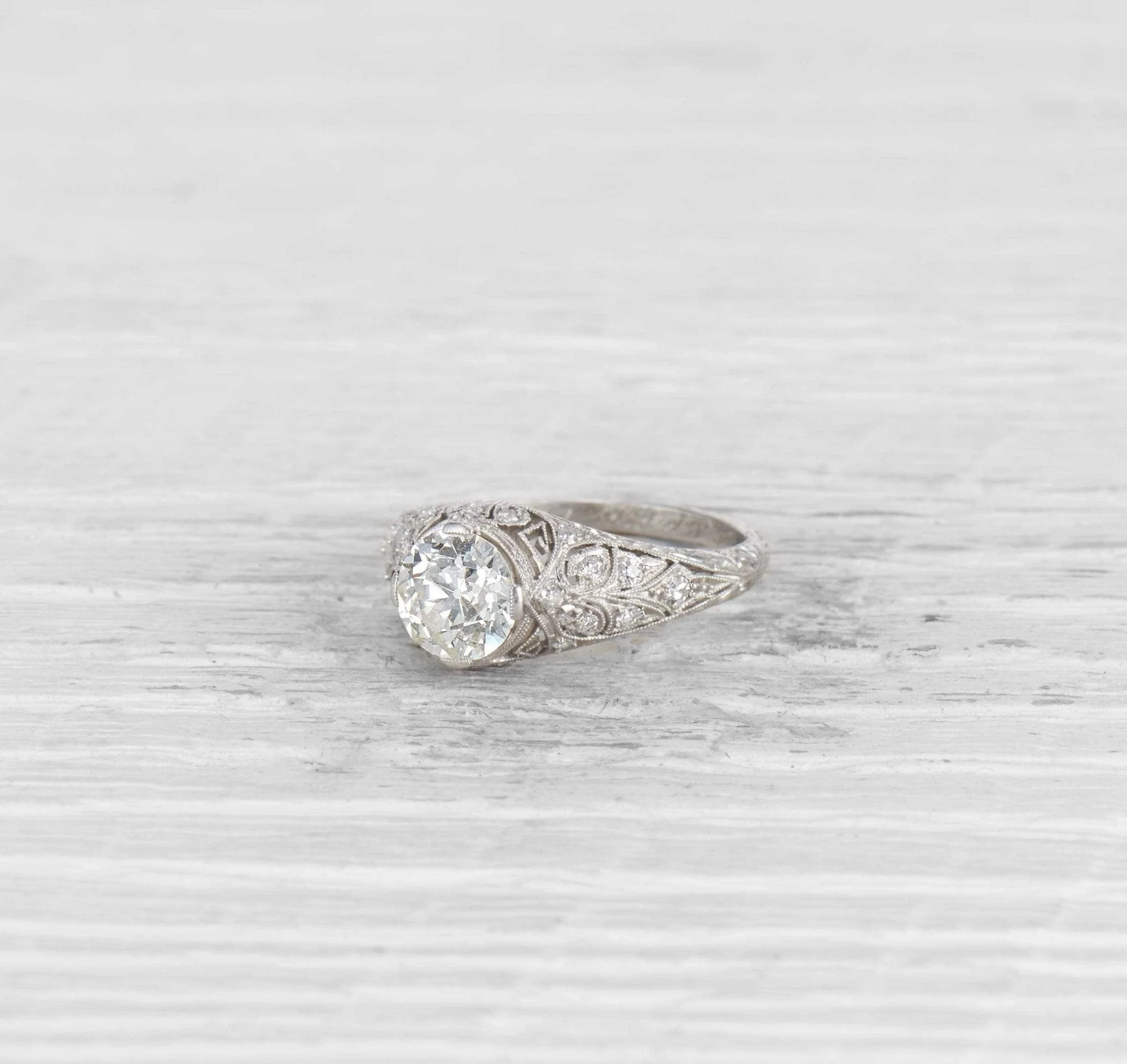 1.25 CARAT EARLY ART DECO DIAMOND ENGAGEMENT RING