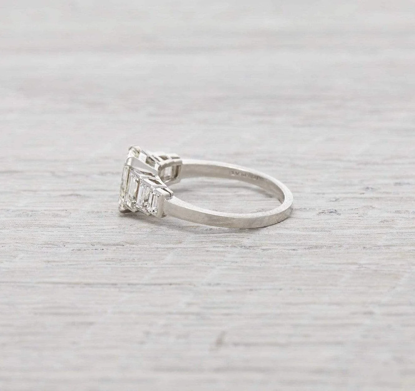 1.26 Carat Vintage Tiffany & Co Engagement Ring - Image 3