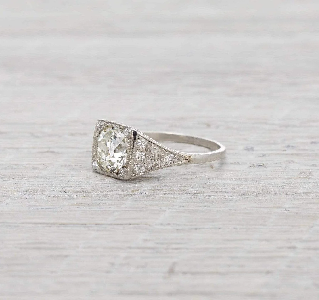 1.40 Carat Vintage Art Deco Engagement Ring