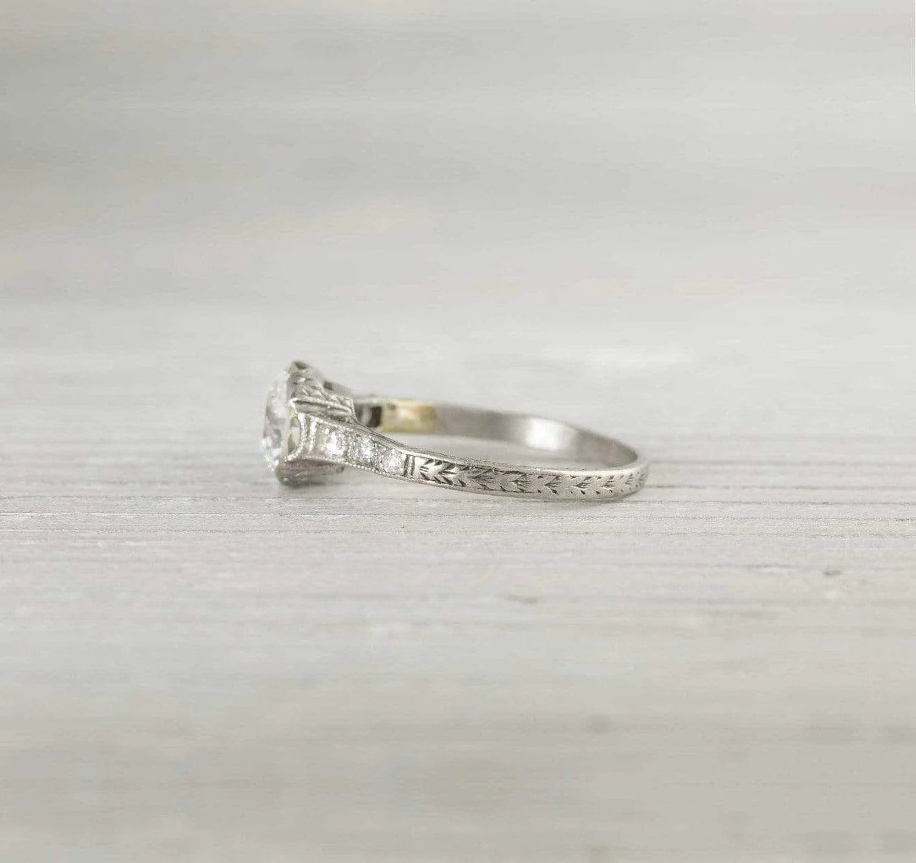 1.50 Carat Art Deco Vintage Engagement Ring - Image 3