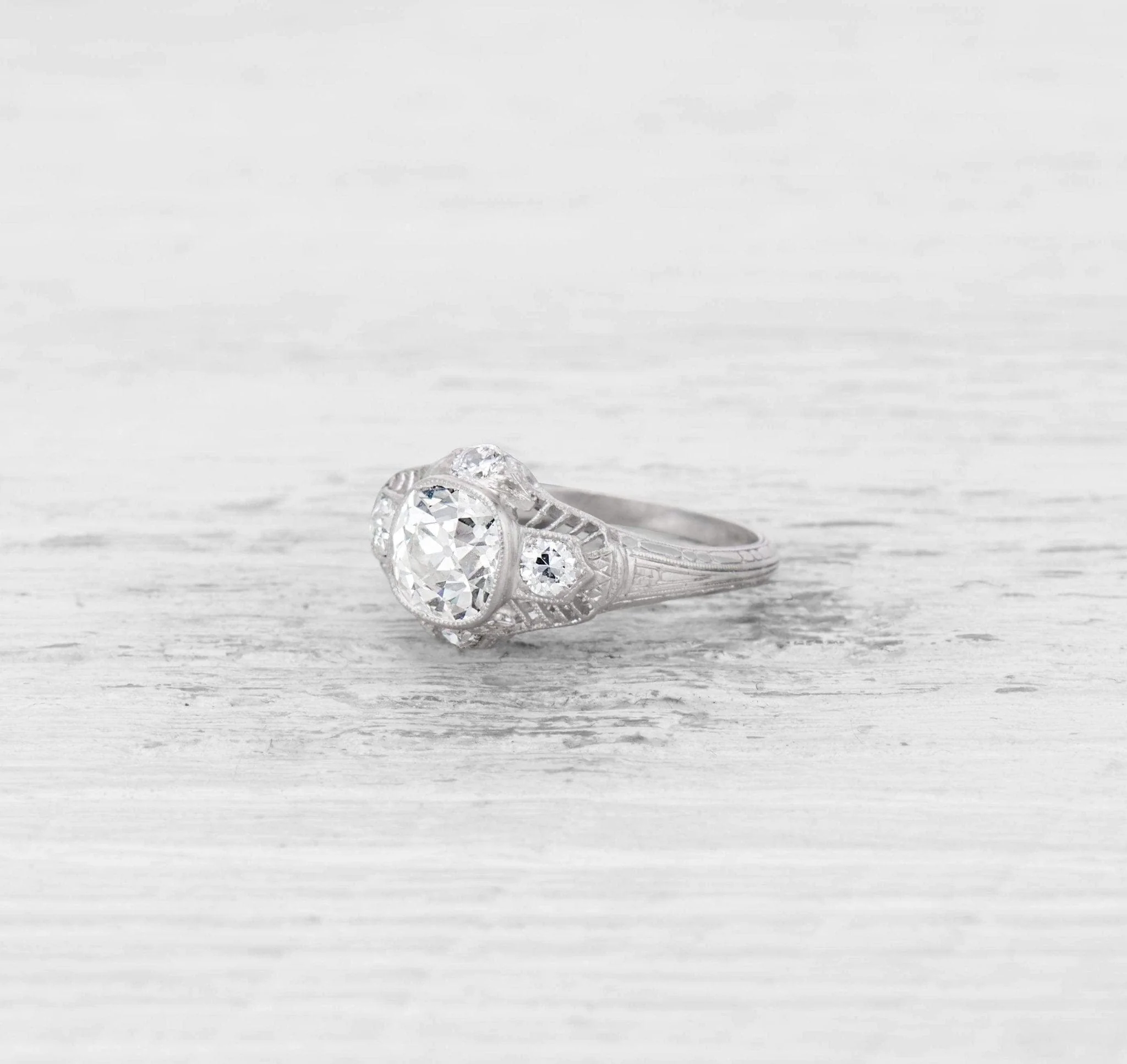 1.55 CARAT ART DECO DIAMOND RING