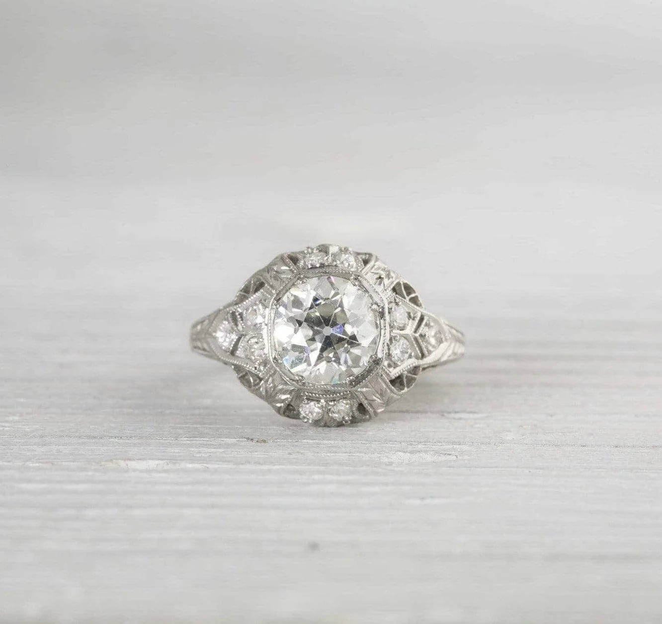 1.56 Carat Vintage Art Deco Engagement Ring - Image 2