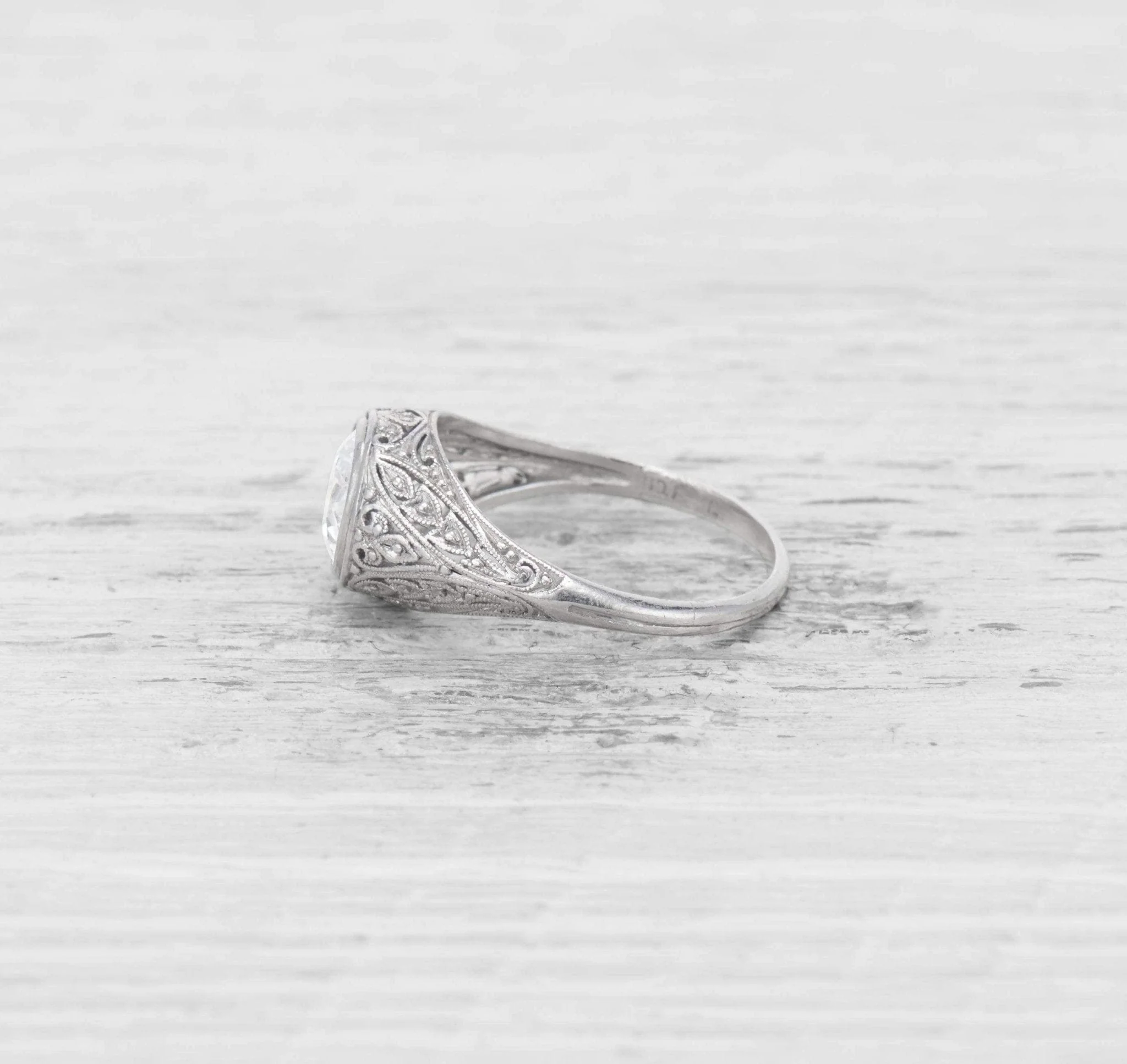 1.75 CARAT EDWARDIAN DIAMOND ENGAGEMENT RING - Image 3