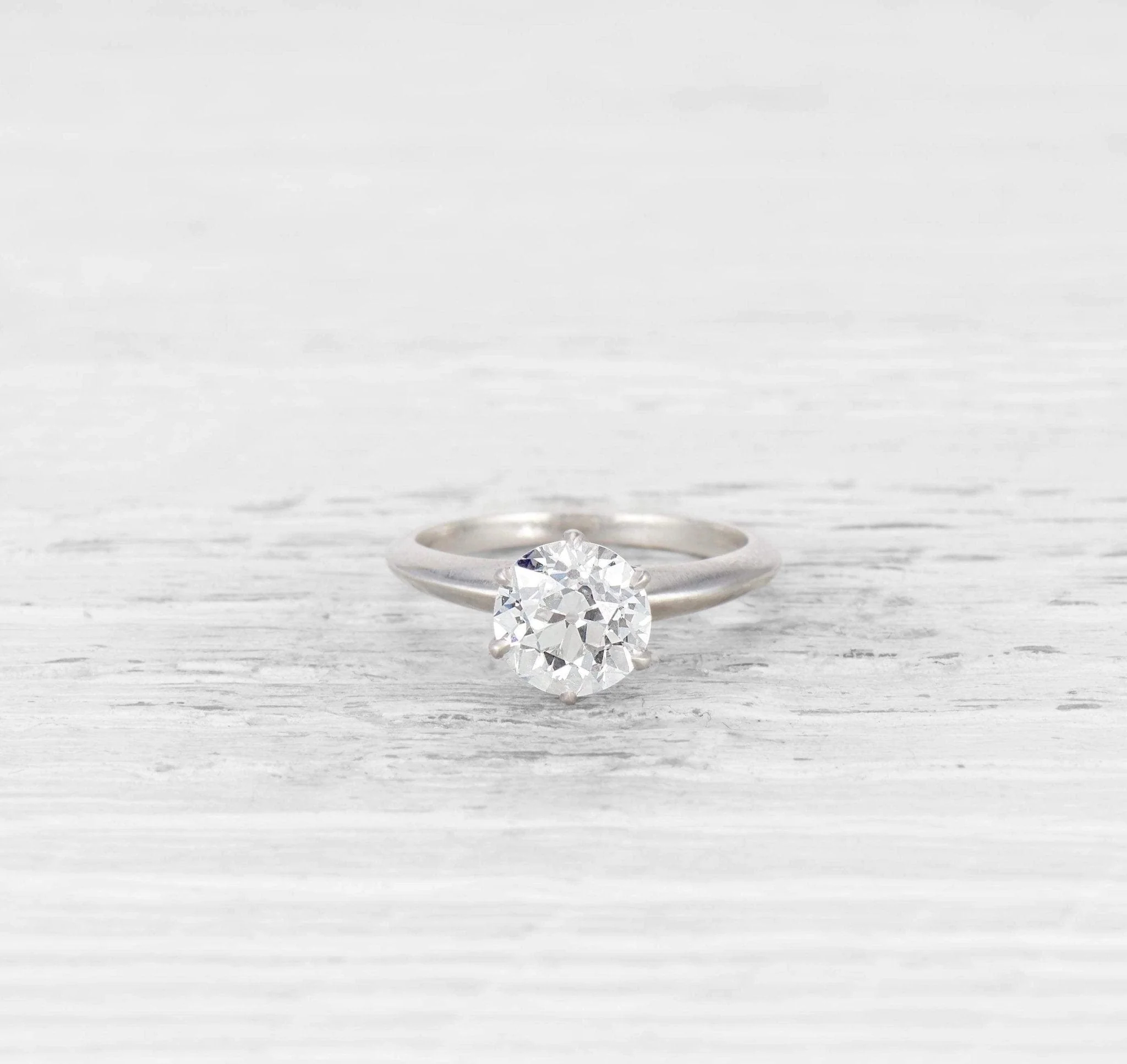 1.75 CARAT TIFFANY MID-CENTURY DIAMOND ENGAGEMENT RING - Image 2