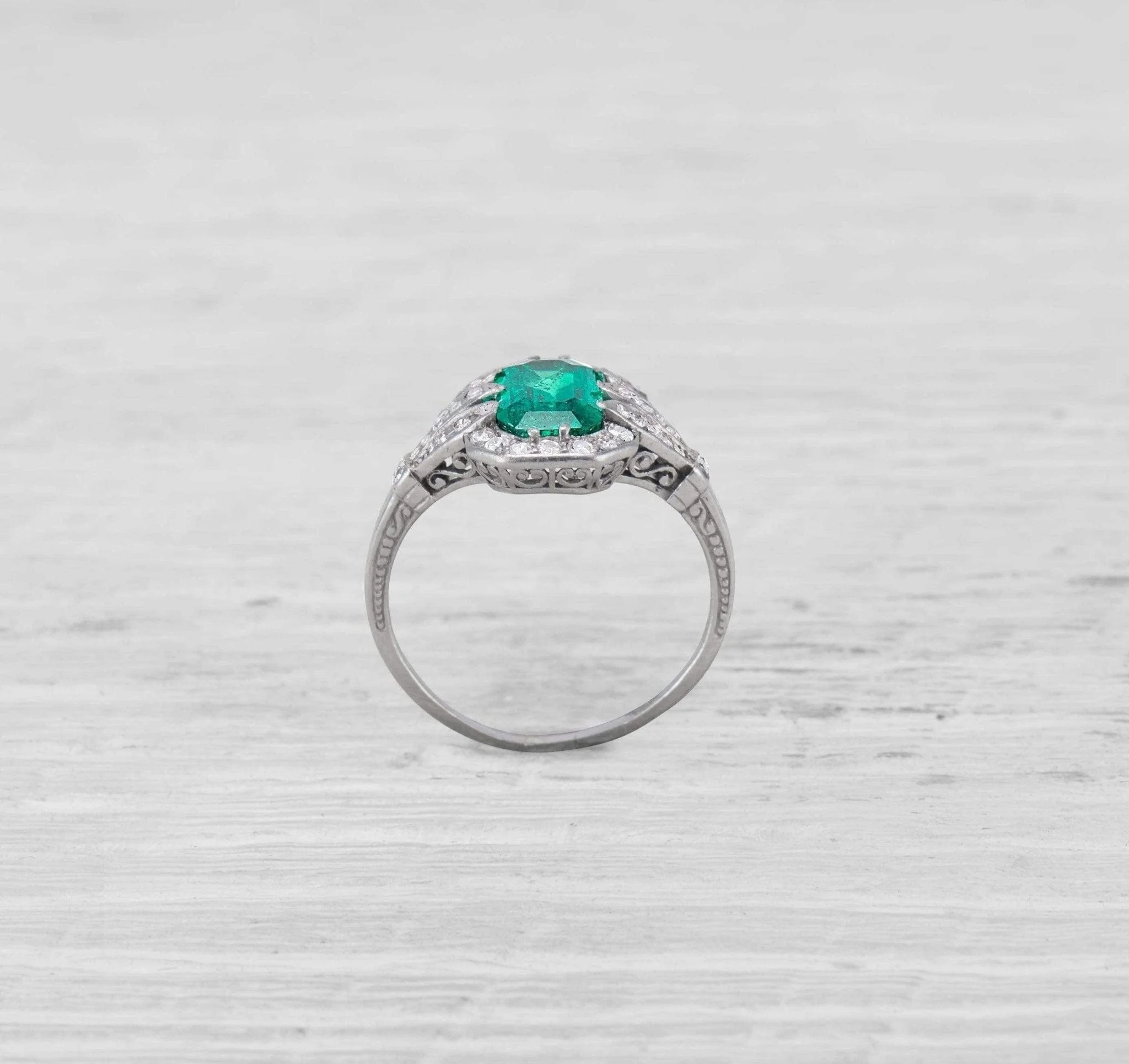 1.91 CARAT ART DECO EMERALD AND DIAMOND RING - Image 4