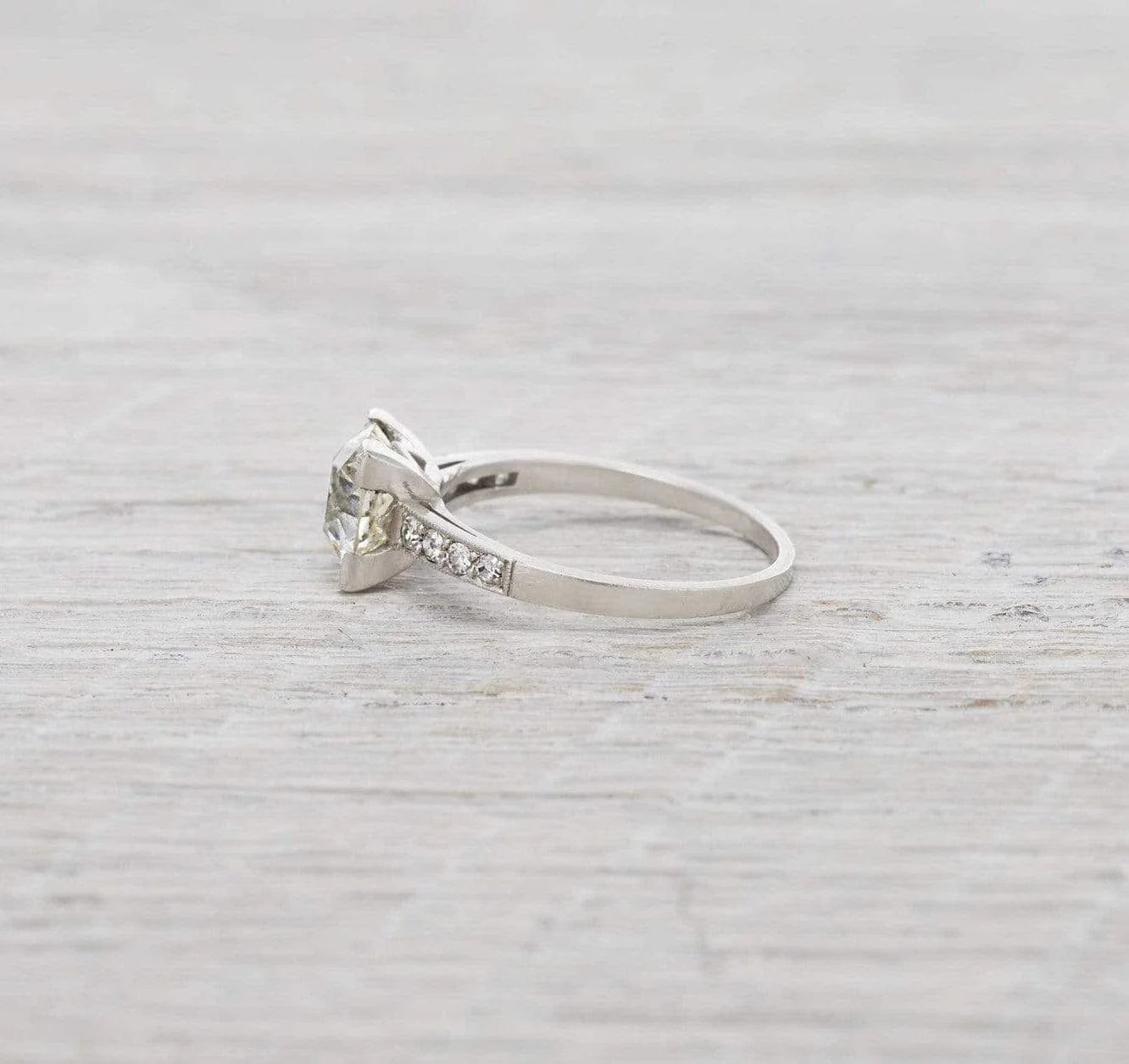1.94 Carat Vintage Art Deco Diamond Engagement Ring - Image 3