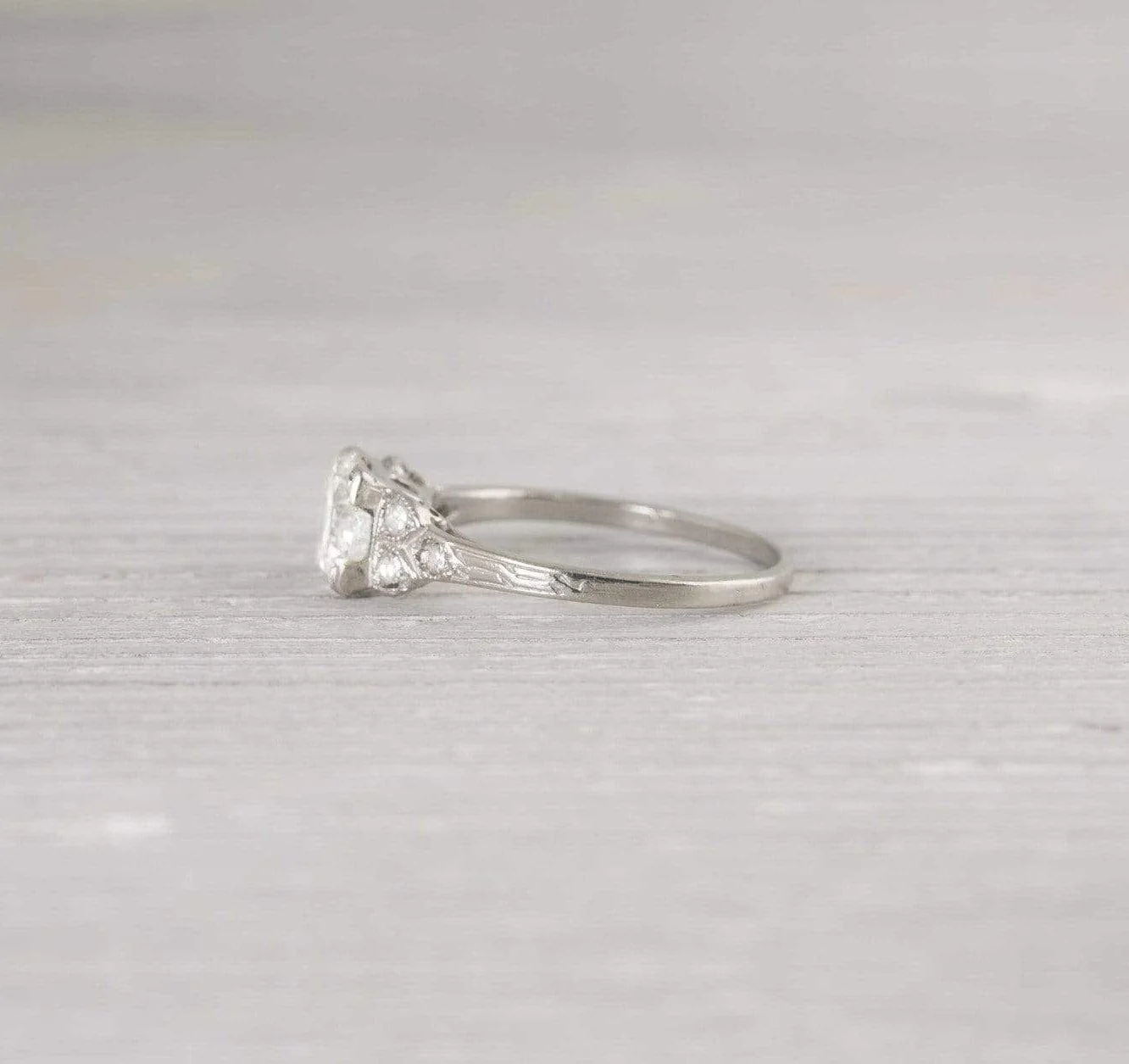 One Carat Diamond Vintage Engagement Ring - Image 3