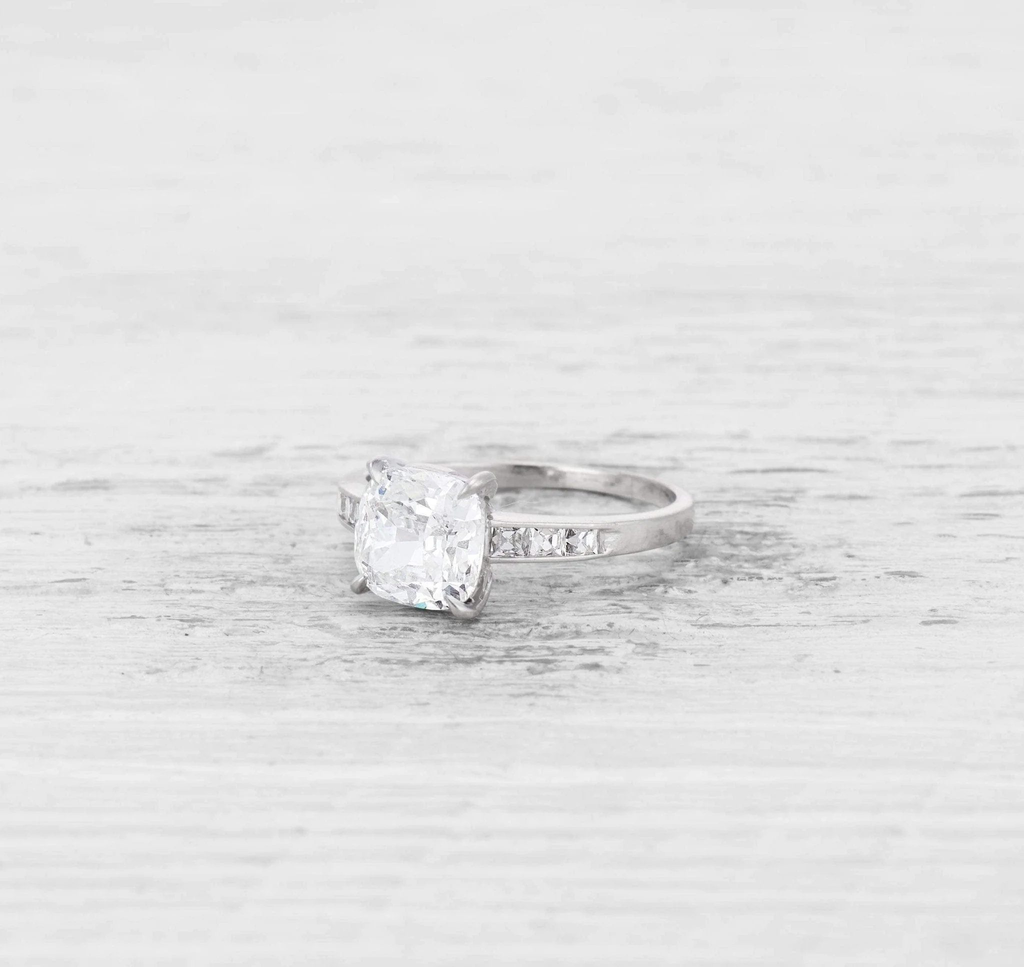 2.02 CARAT ART DECO DIAMOND ENGAGEMENT RING