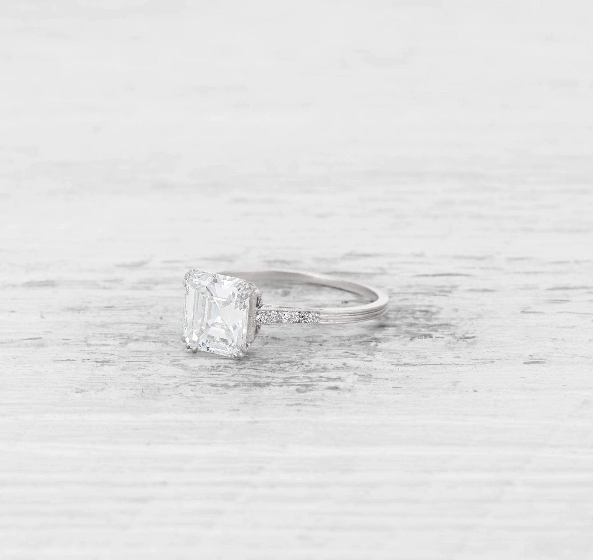2.10 CARAT ART DECO DIAMOND ENGAGEMENT RING