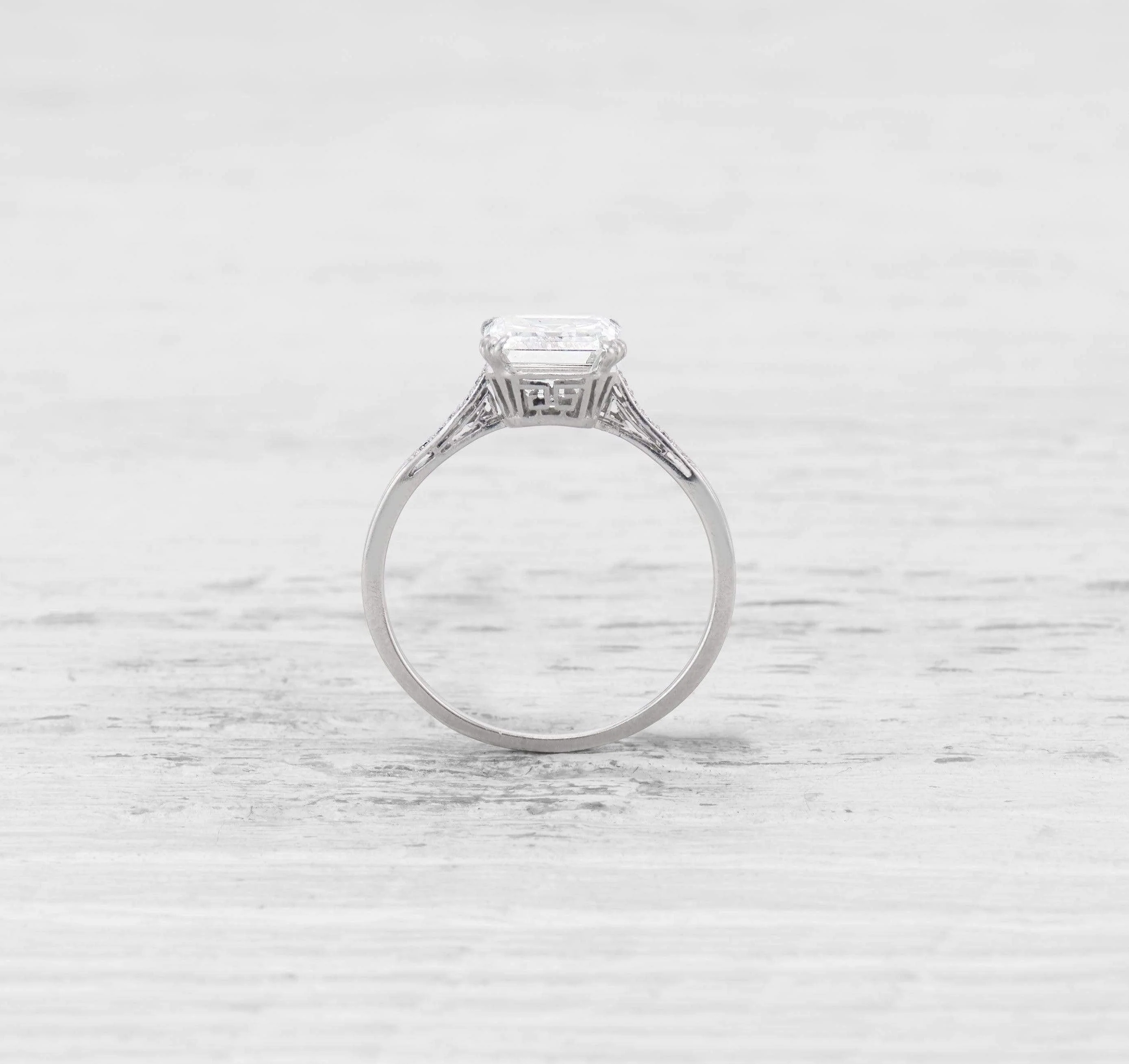 2.10 CARAT ART DECO DIAMOND ENGAGEMENT RING - Image 4