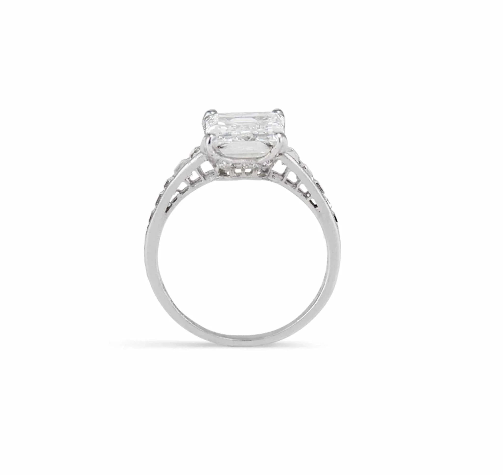 Tiffany & Co. Art Deco 2.70 Carat Emerald Cut Diamond Ring - Image 4