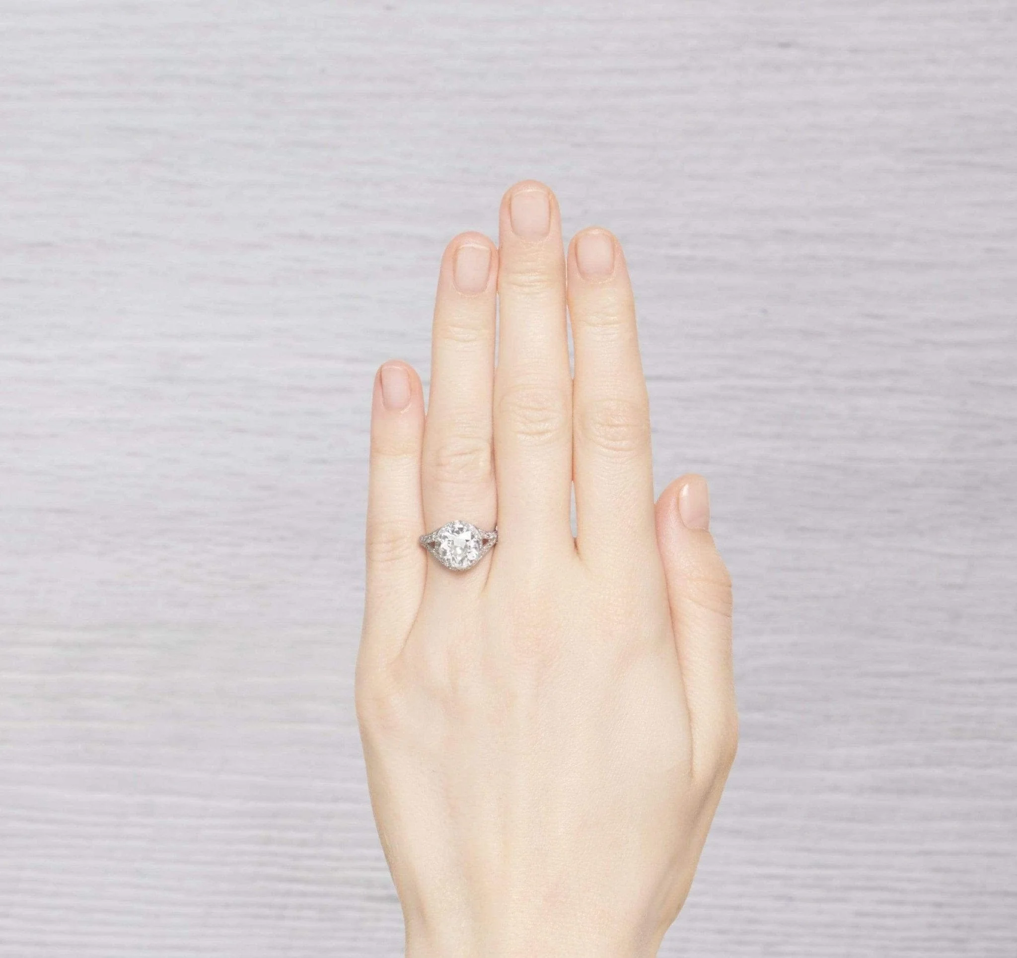 2.77 CARAT ART DECO DIAMOND ENGAGEMENT RING - Image 6
