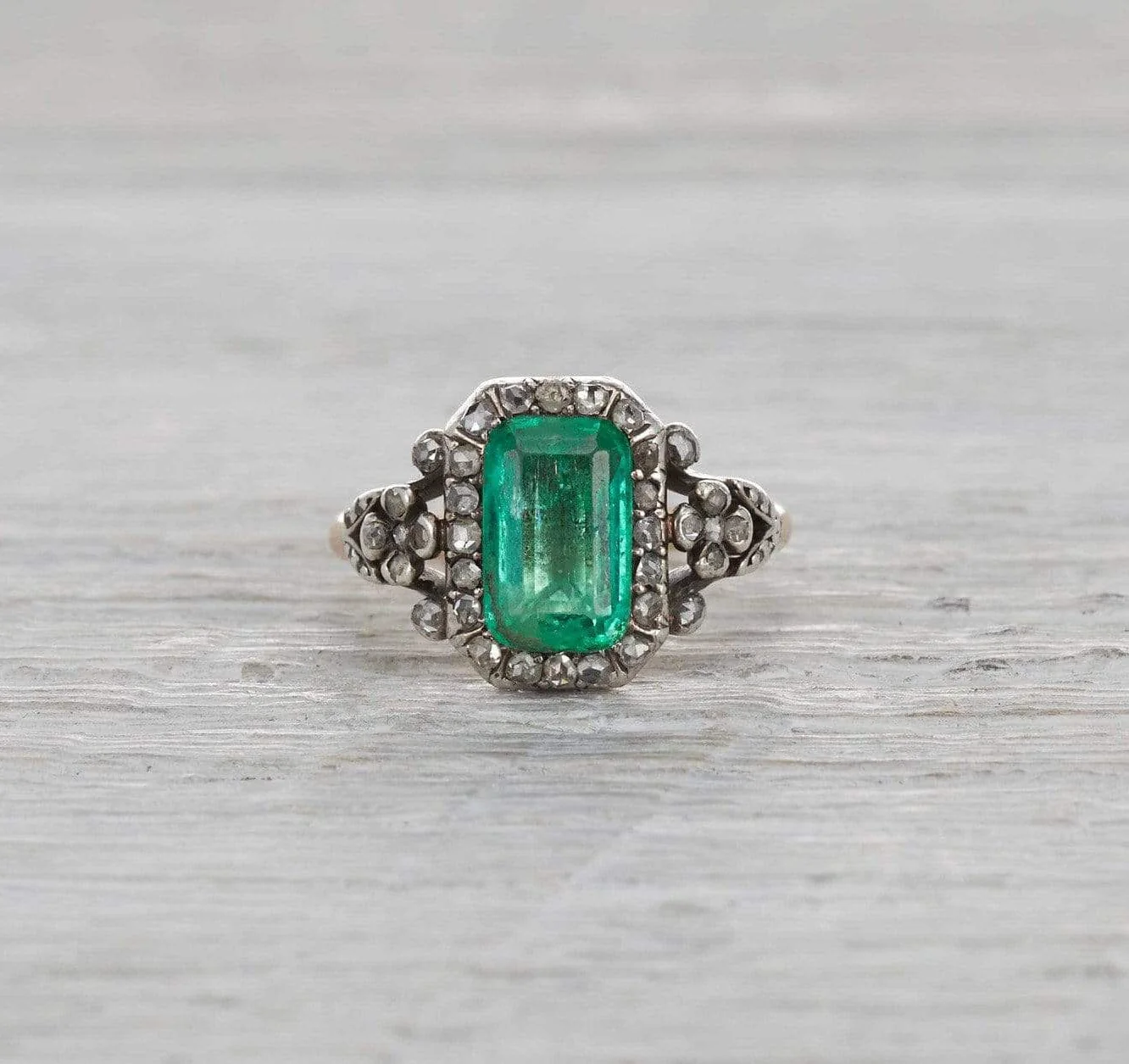 Two Carat Georgian Emerald and Diamond Ring - Image 2