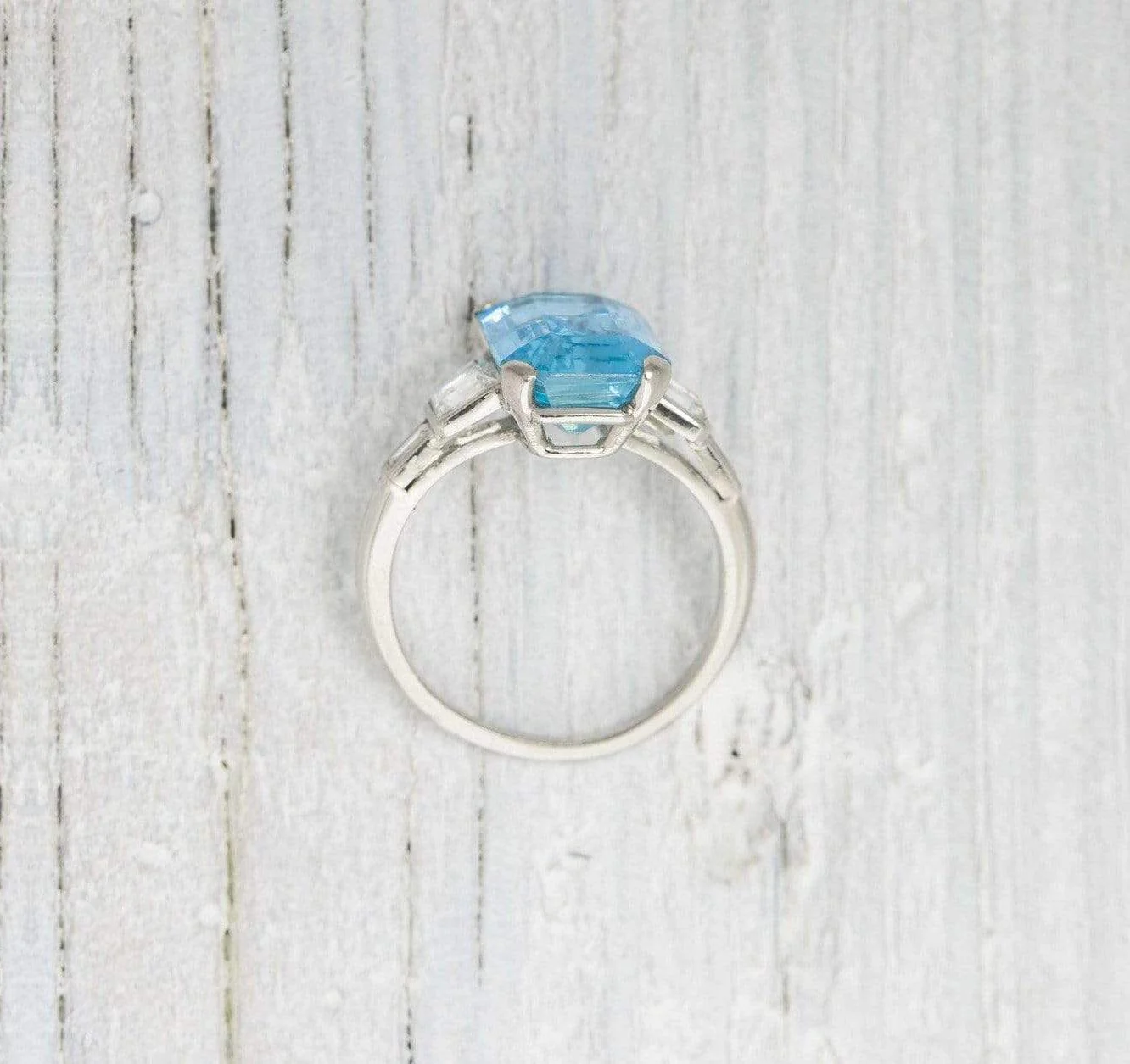 4.75 Carat Vintage Art Deco Aquamarine Engagement Ring - Image 4