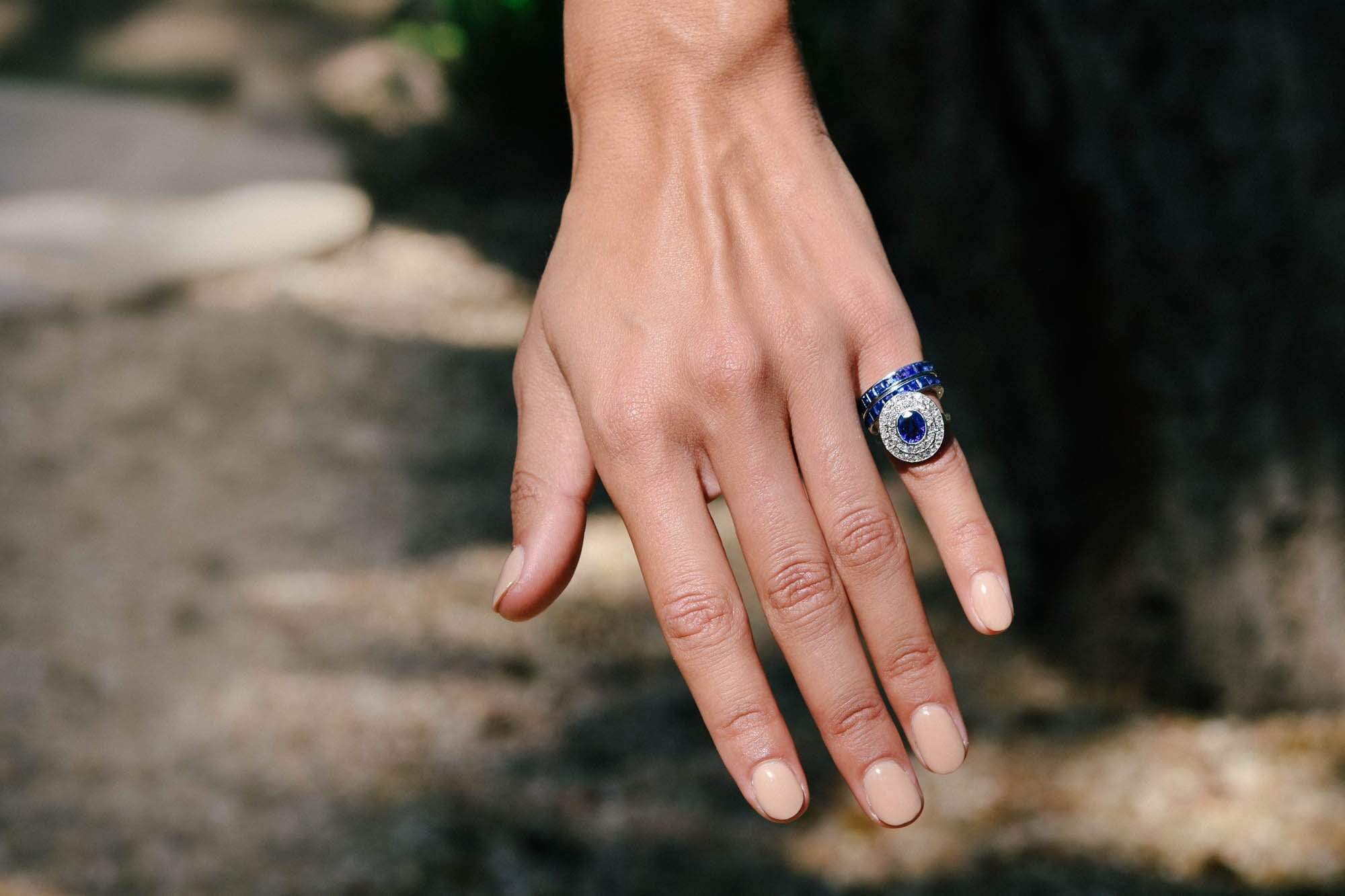 Boucheron Art Deco 1.70 Carat Carré-Cut Sapphire Eternity Wedding Band, France (5672) - Image 3