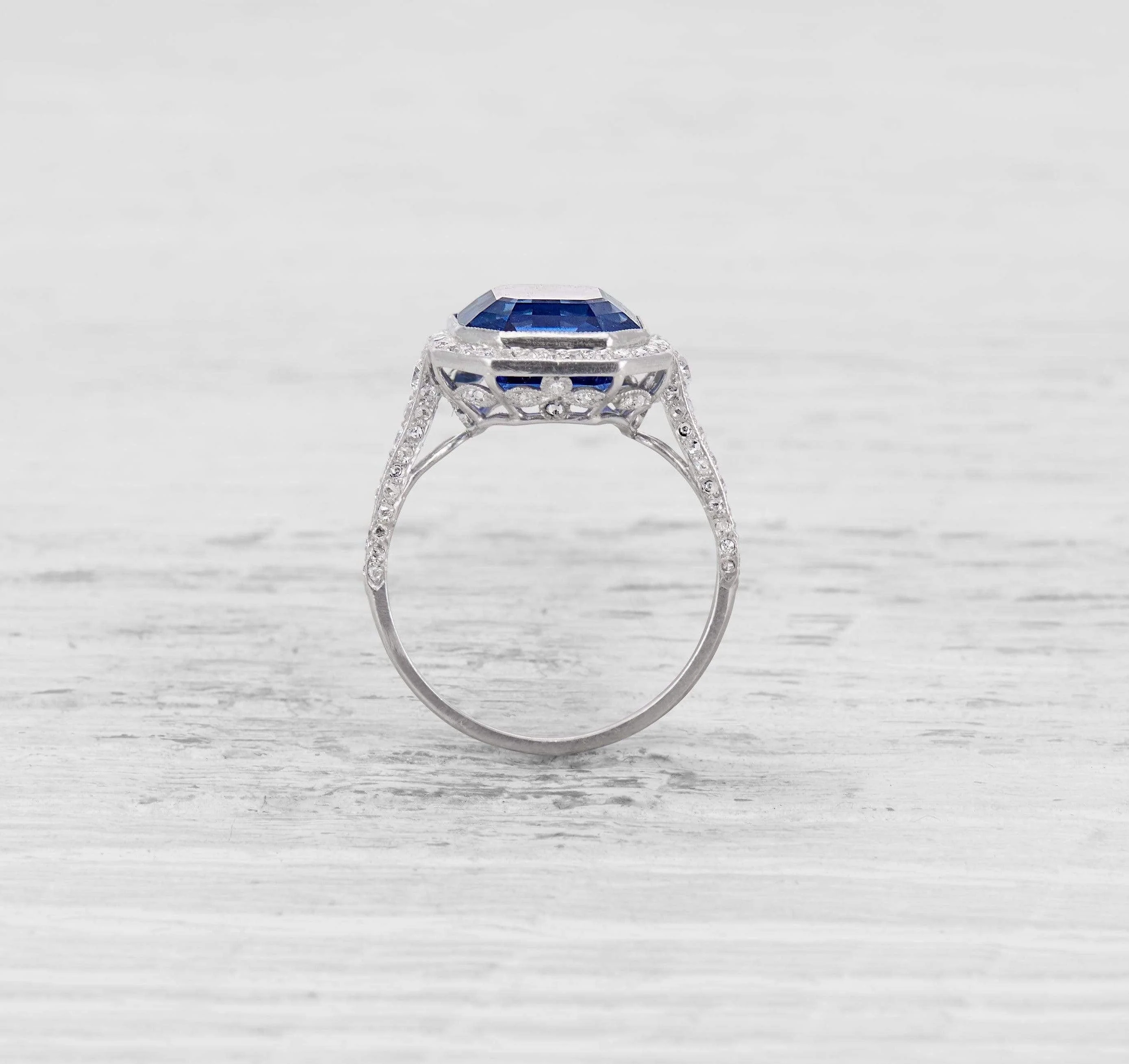 6.38 CARAT EDWARDIAN SAPPHIRE AND DIAMOND ENGAGEMENT RING - Image 4