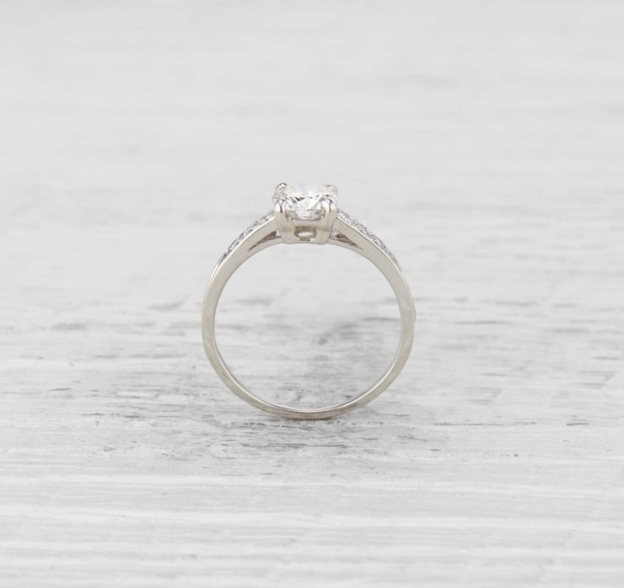 .80 CARAT TIFFANY & CO. DIAMOND ENGAGEMENT RING - Image 4