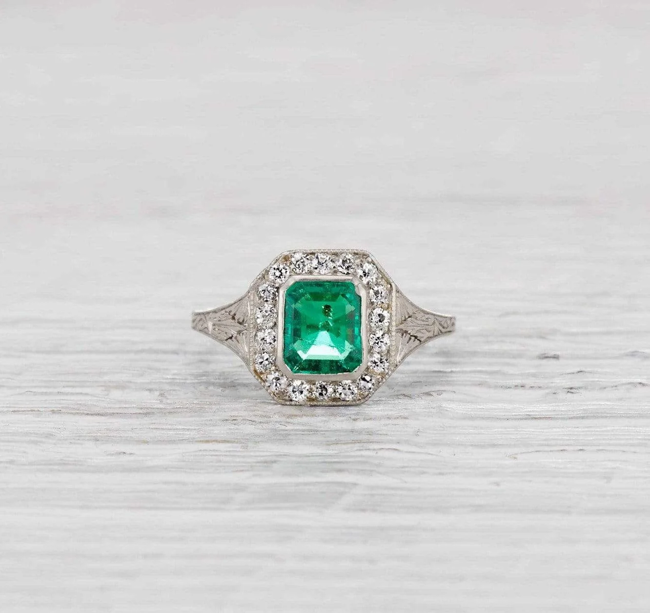 .87 Carat Edwardian Emerald Ring - Image 2