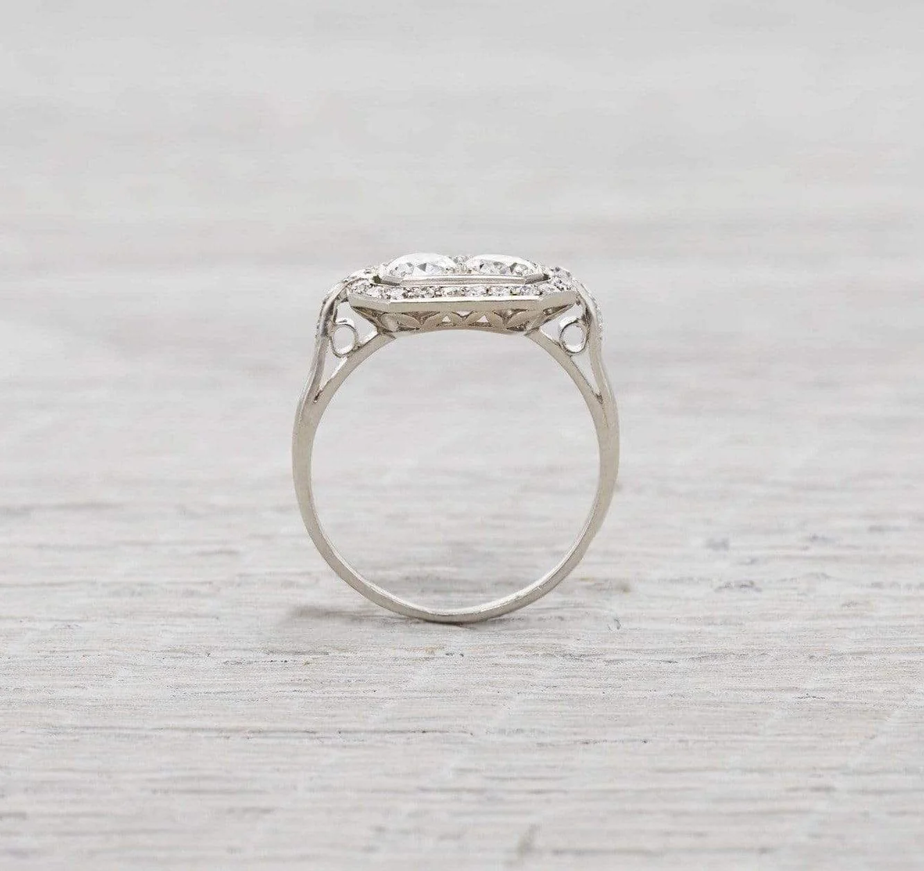 .90 Carat Art Deco Diamond Engagement Ring - Image 3