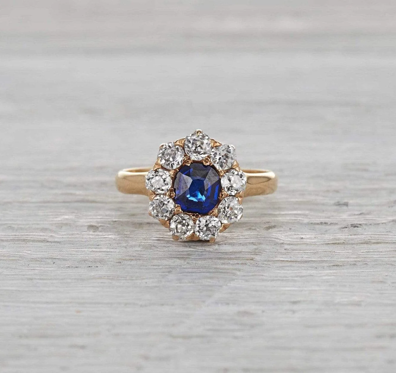 .90 Carat Victorian Sapphire Engagement Ring - Image 2
