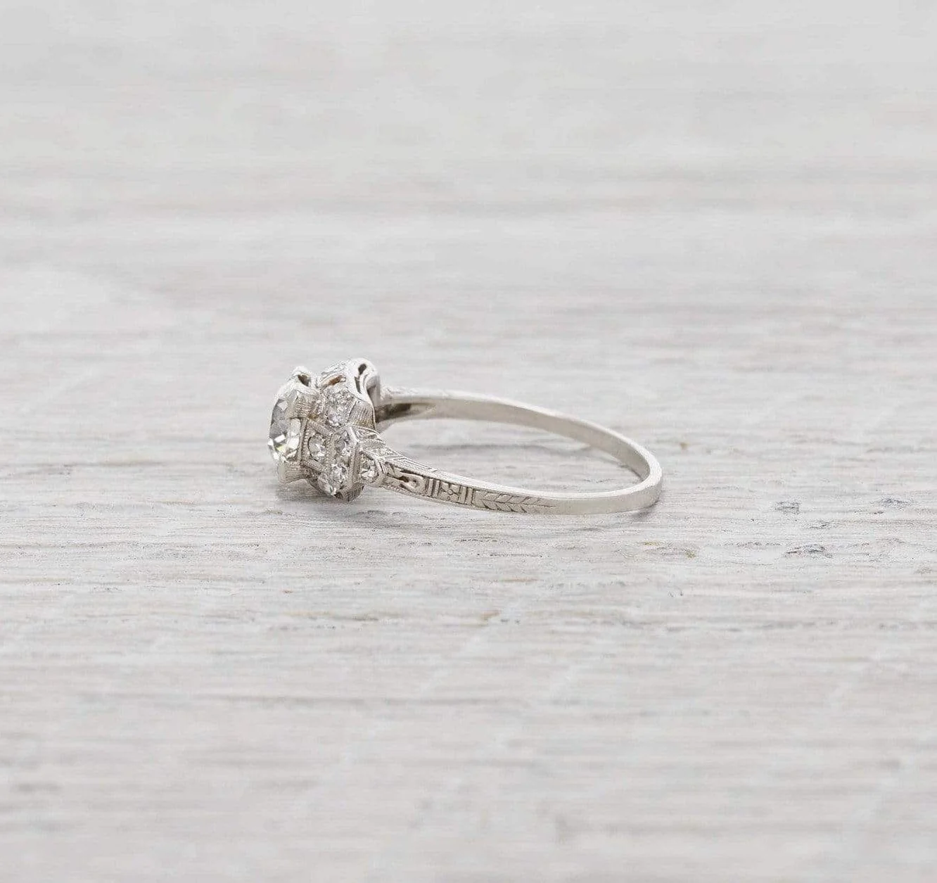.90 Carat Vintage Art Deco Diamond Engagement Ring - Image 3