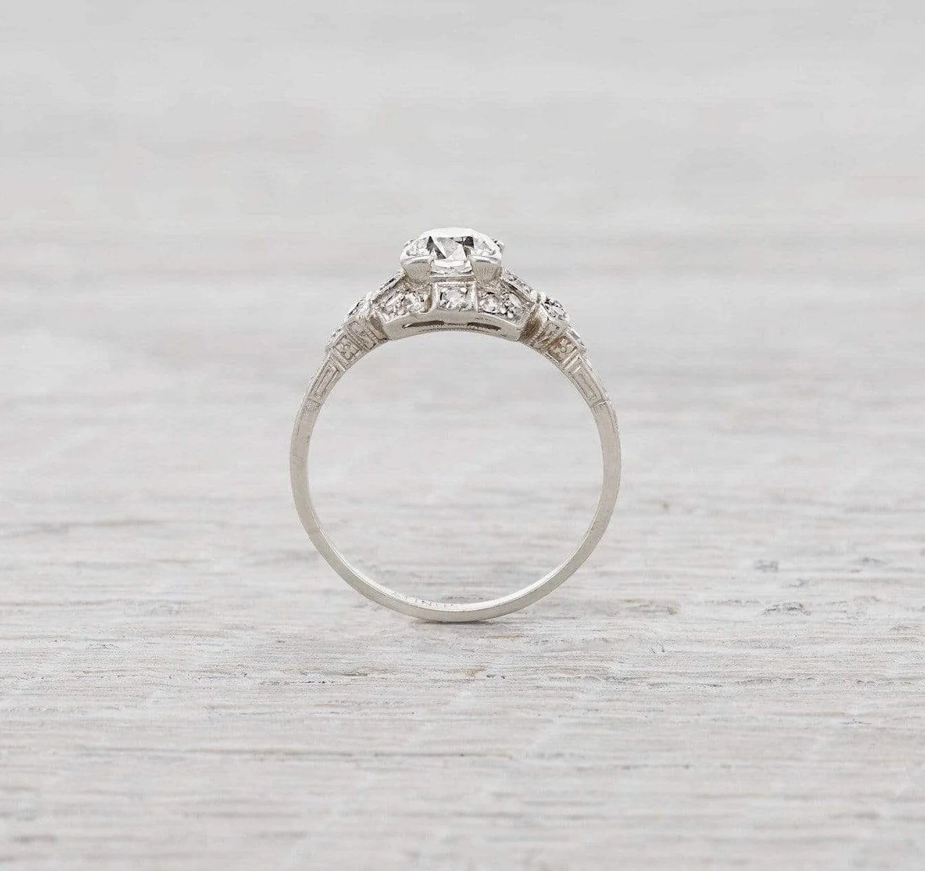 .90 Carat Vintage Art Deco Diamond Engagement Ring - Image 4