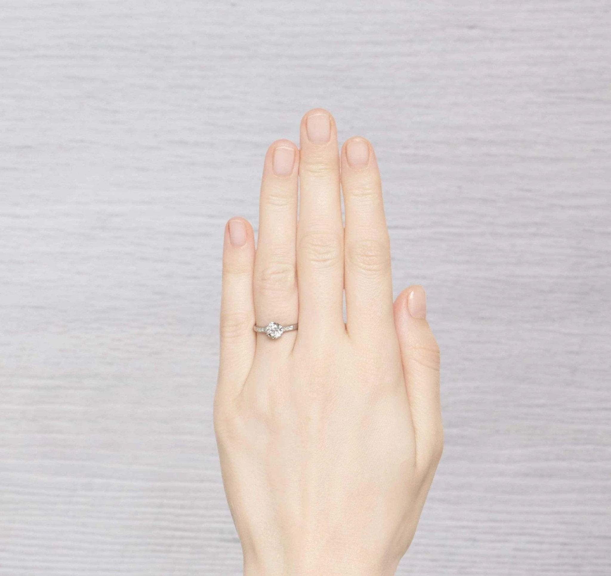 .92 Carat Art Deco Engagement Ring - Image 5