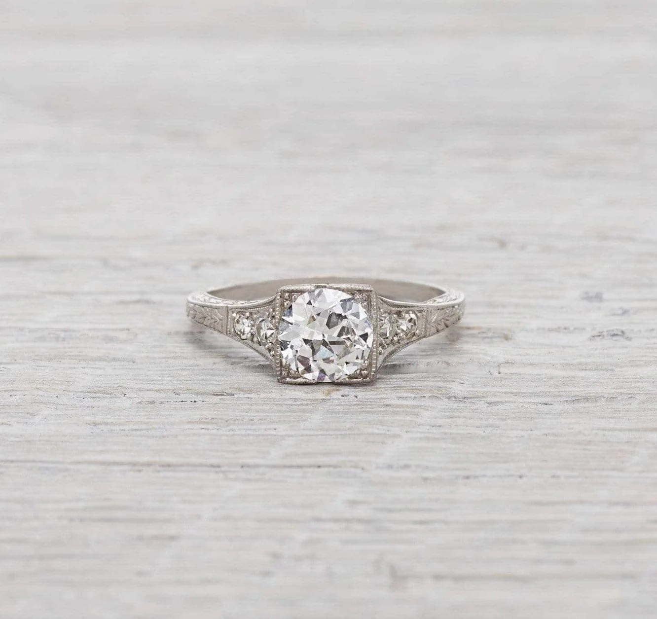 .92 Carat Art Deco Engagement Ring - Image 2
