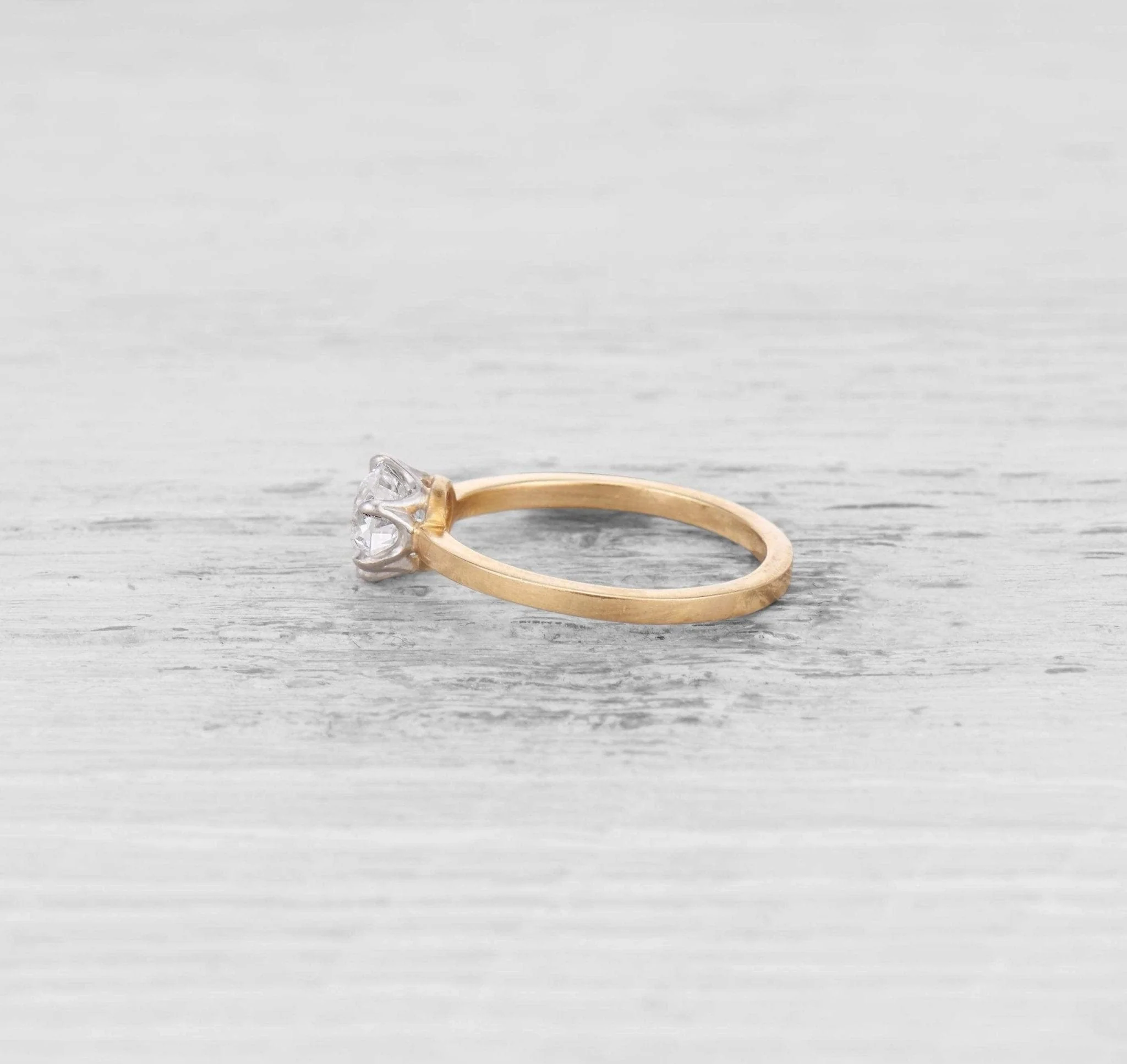 .92 CARAT TIFFANY & CO DIAMOND SOLITAIRE ENGAGEMENT RING - Image 4