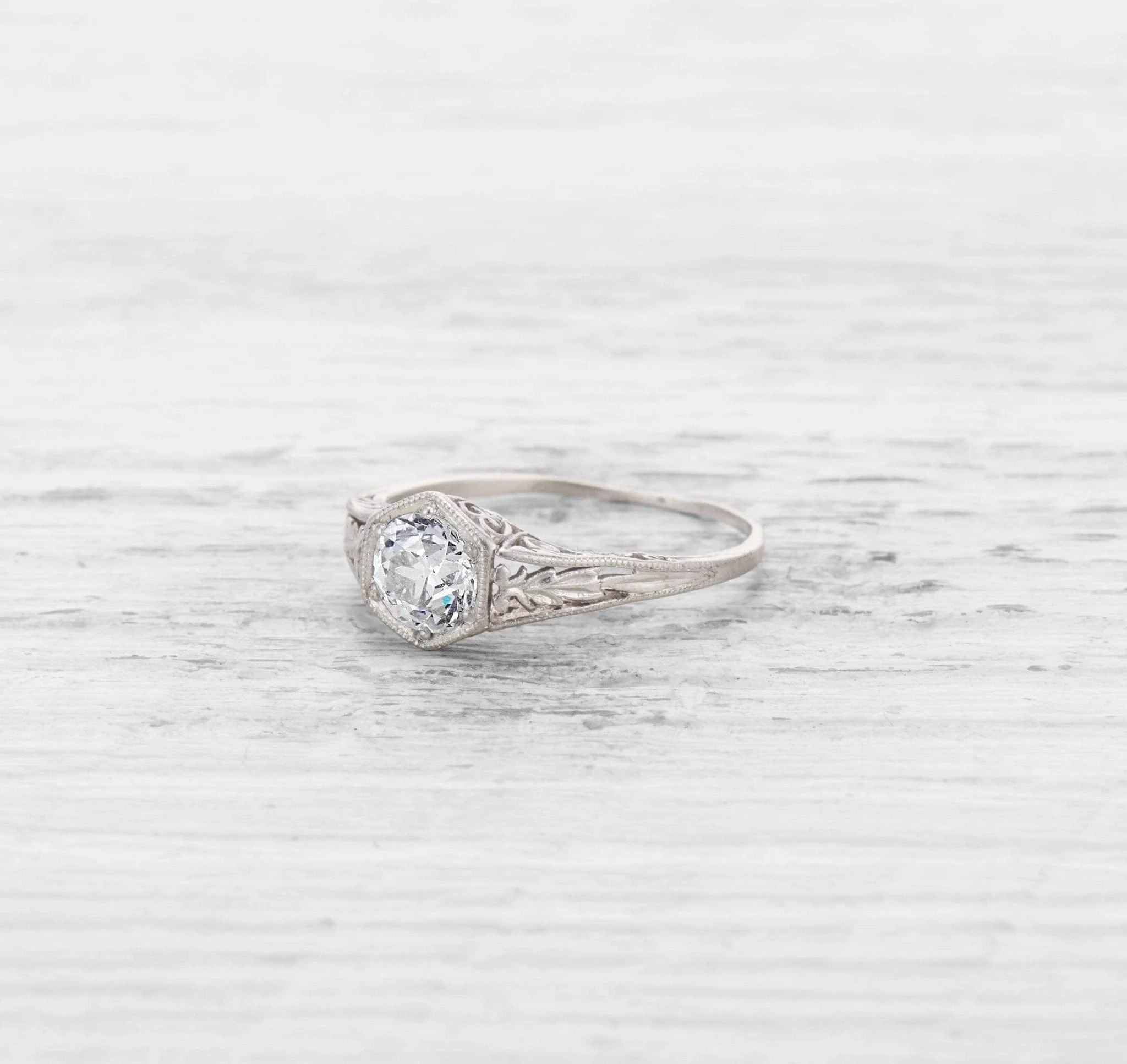 .93 CARAT ART DECO DIAMOND SOLITAIRE ENGAGEMENT RING