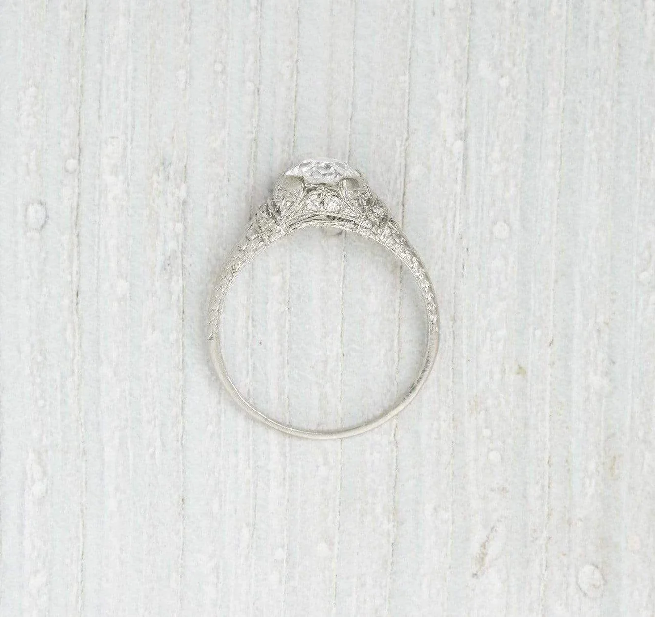 .93 Carat Diamond Vintage Engagement Ring - Image 3