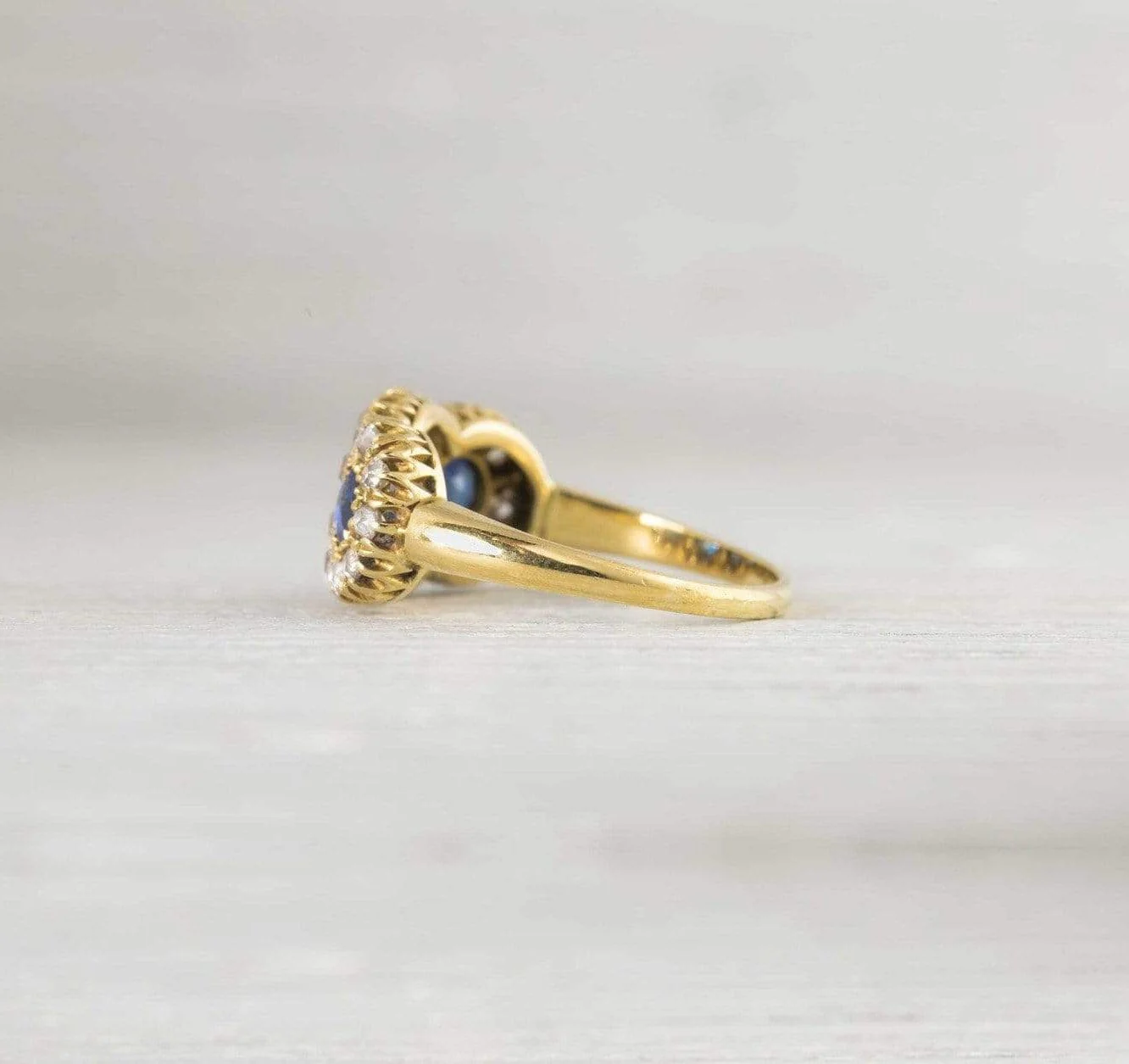 Antique Victorian Sapphire & Diamond Ring - Image 3
