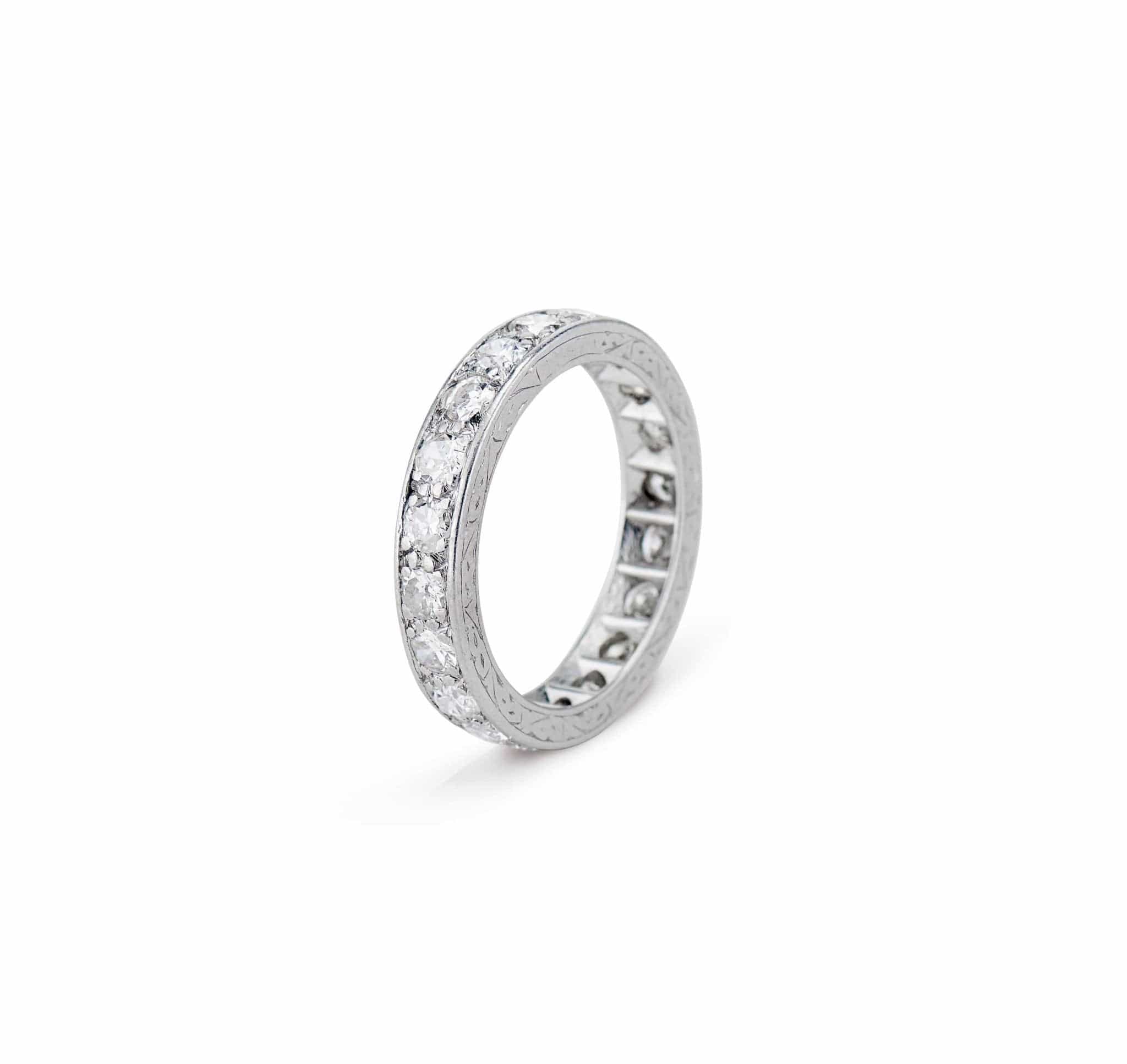 Art Deco 1.00 Carat Transitional-Cut Diamond Eternity Band - Image 3
