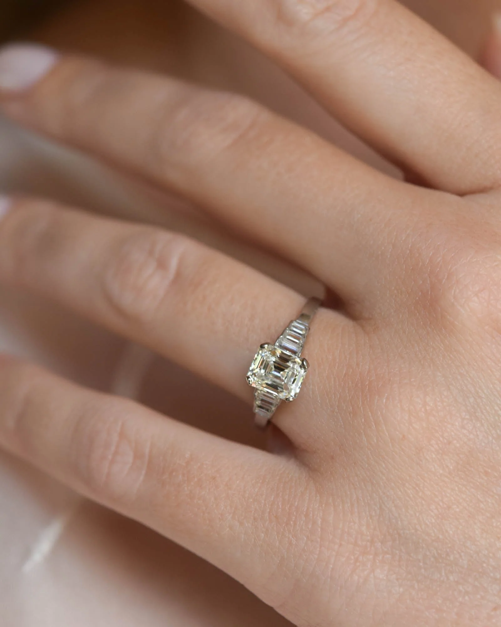 Art Deco 1.23 Carat Emerald Cut Diamond Vintage Engagement Ring - Image 2