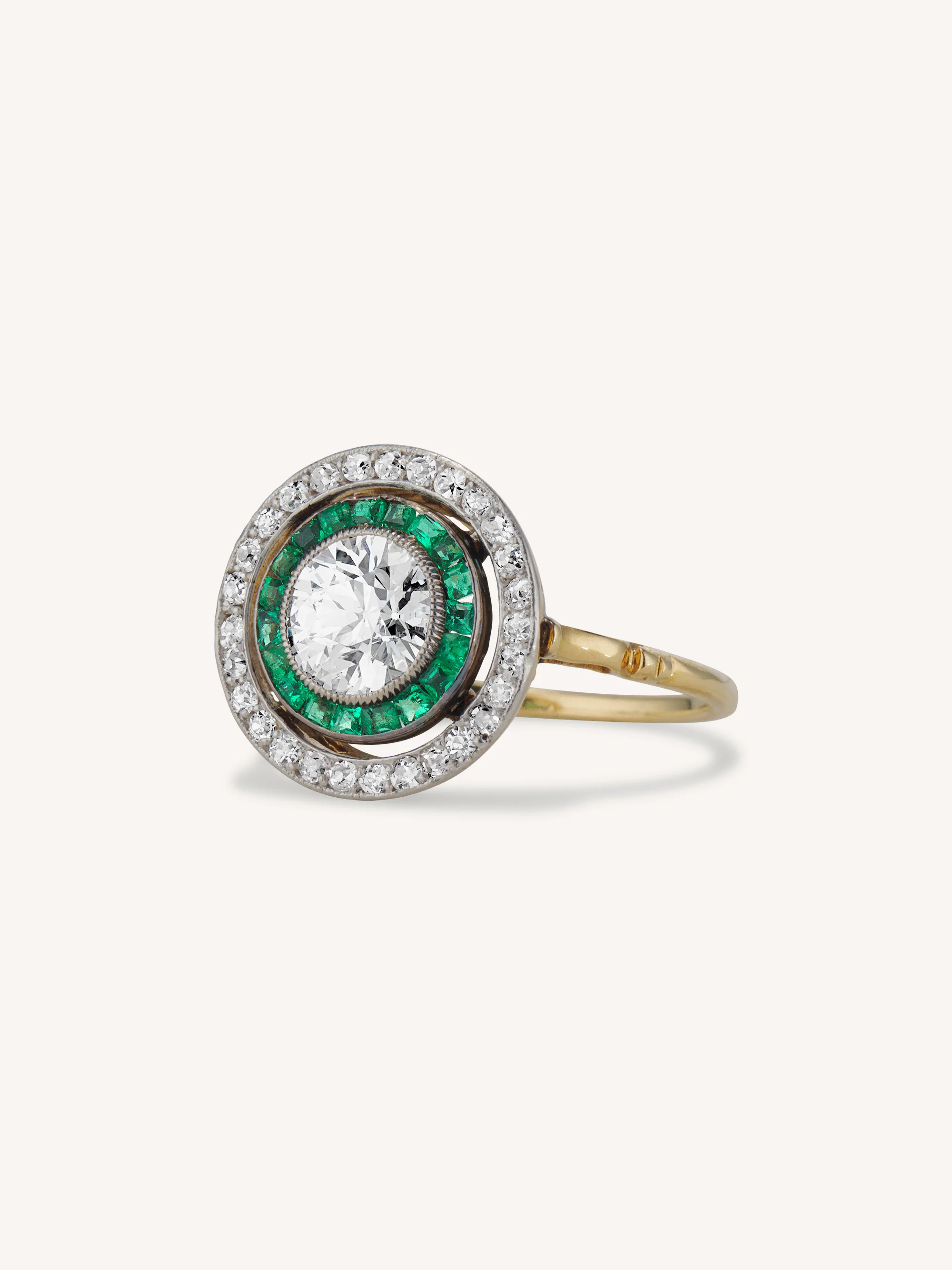 Art Deco 1.30 Carat Antique Old European Cut Diamond & Emerald Target Ring - Image 4