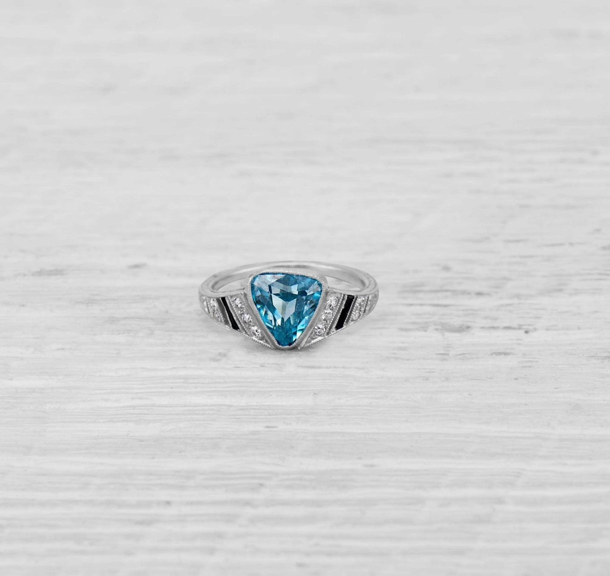 ART DECO BLUE ZIRCON AND DIAMOND RING - Image 2