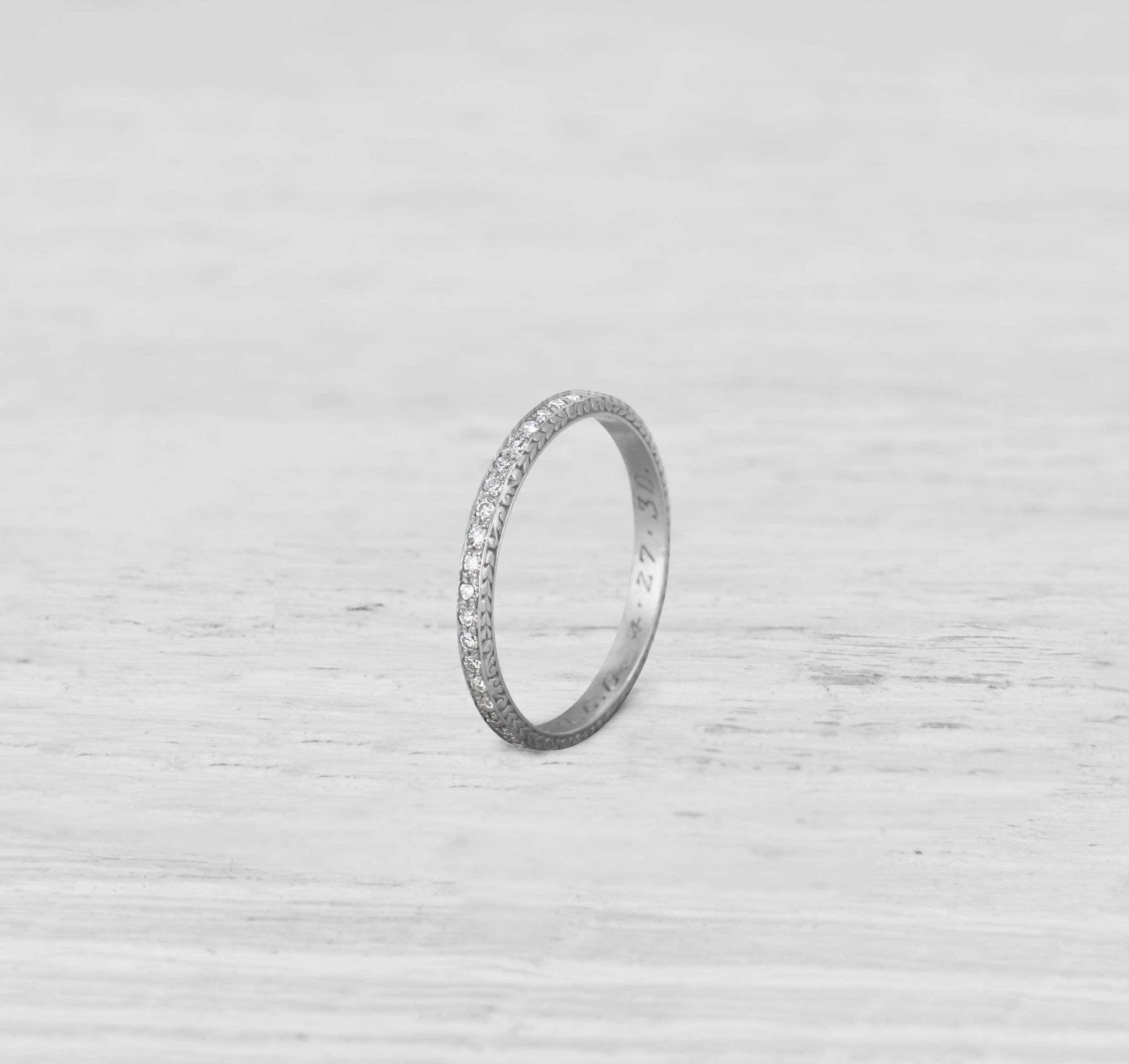 ART DECO DIAMOND AND PLATINUM ETERNITY BAND RING SIZE 5