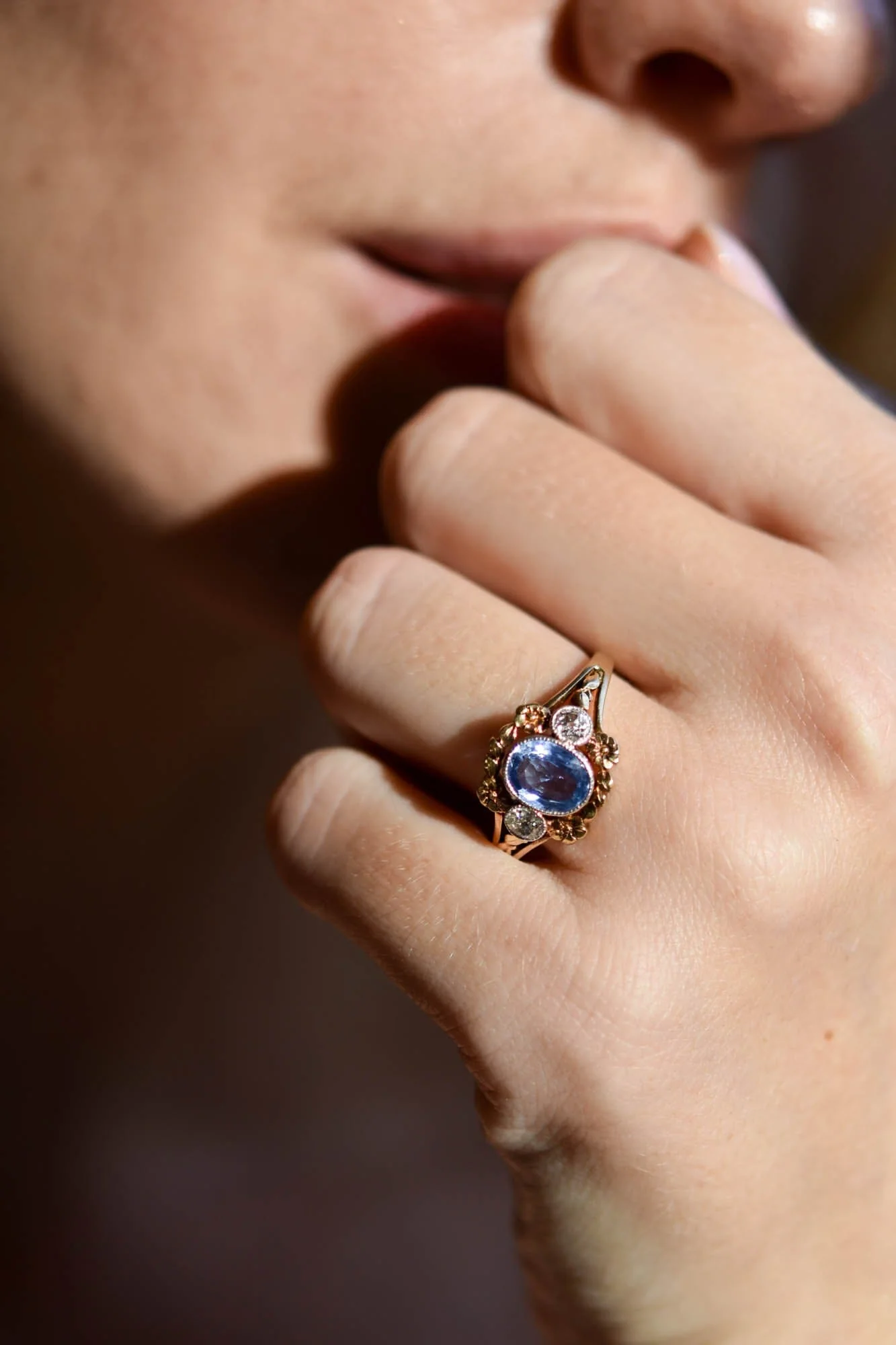 Art Nouveau Sapphire & Old Mine Diamond Floral 18k Gold Antique Ring - Image 2