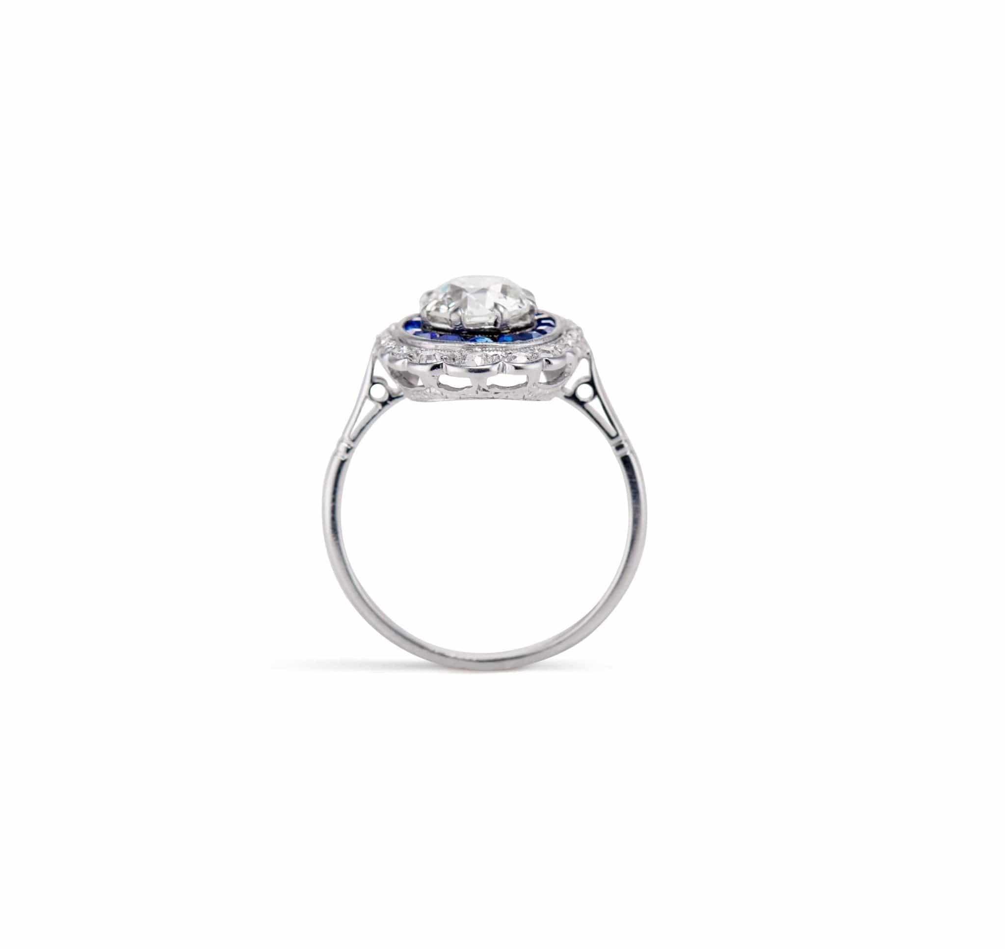 Belle Epoque 1.07 Carat Old European Diamond and Sapphire Engagement Ring, France - Image 4