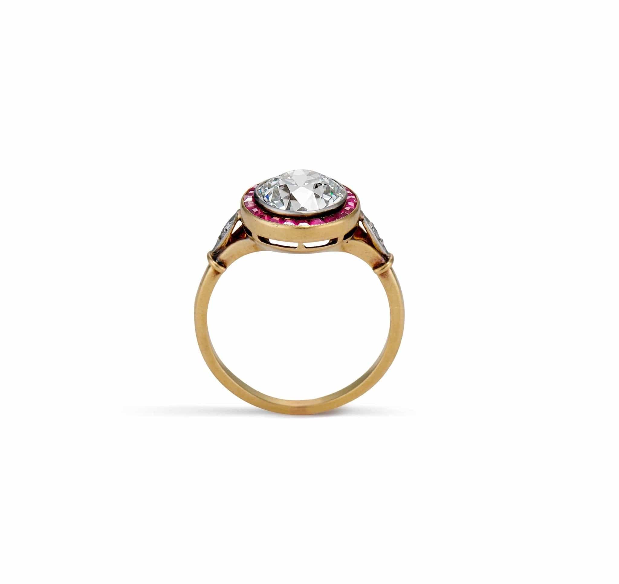 Belle Époque 2.51 Old European Diamond and Ruby Surround Engagement Ring, France - Image 4