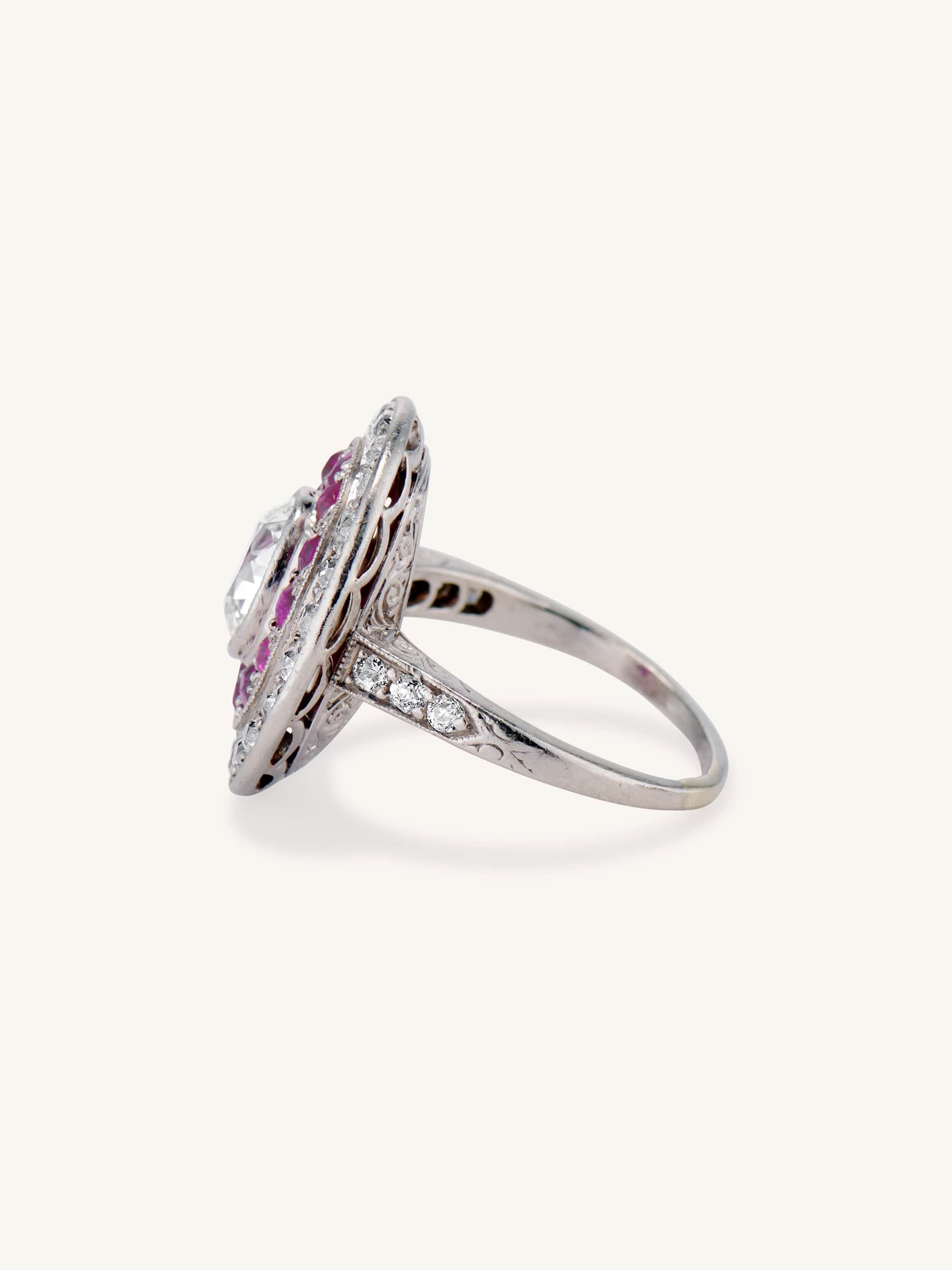 Early Art Deco 1.00 Carat Oval Cut Diamond & Ruby Cluster - Image 4